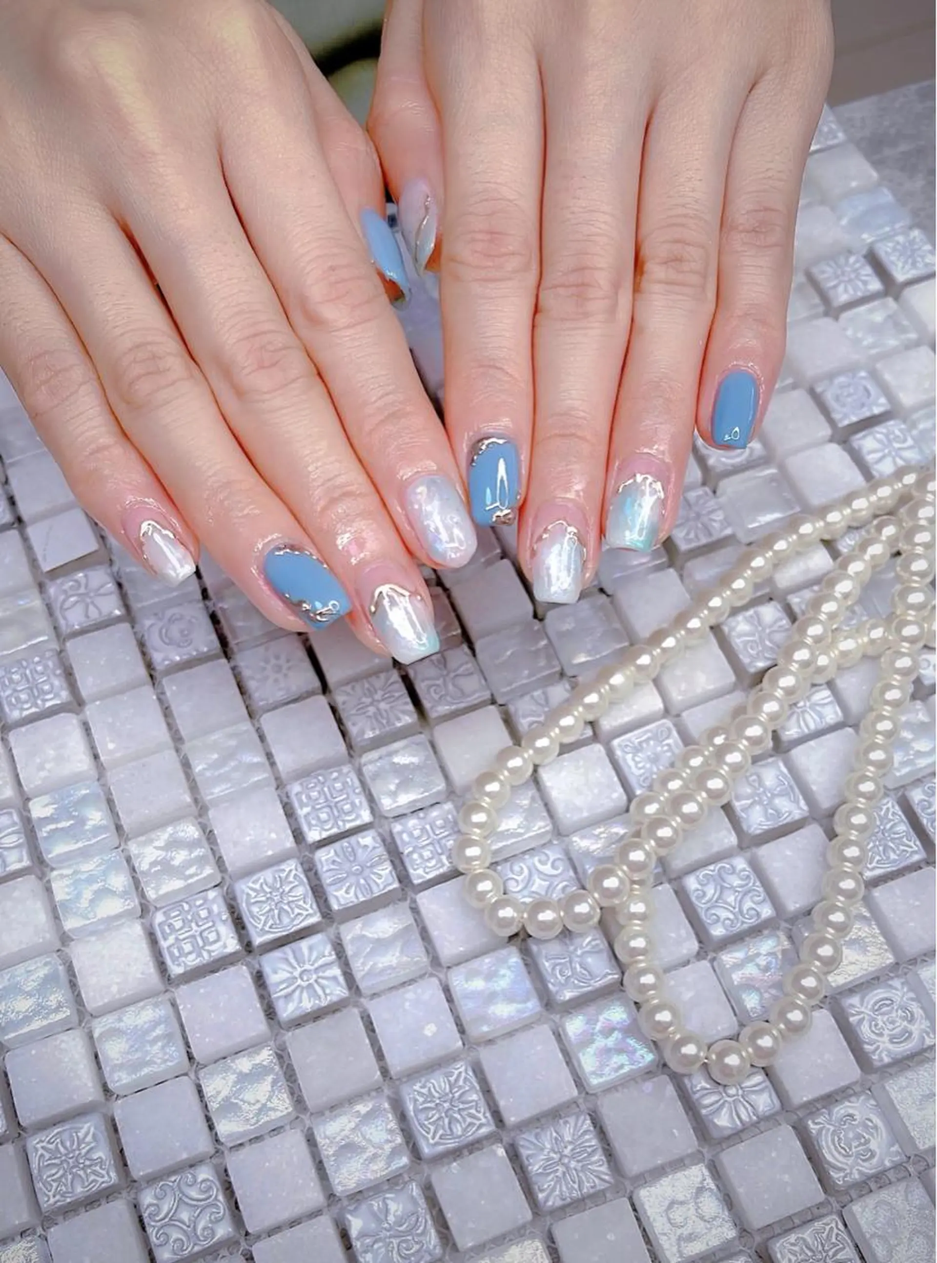 ミディアム 韓国風ヘア めぐみのネイルサロン スタッフ練習のネイルデザイン