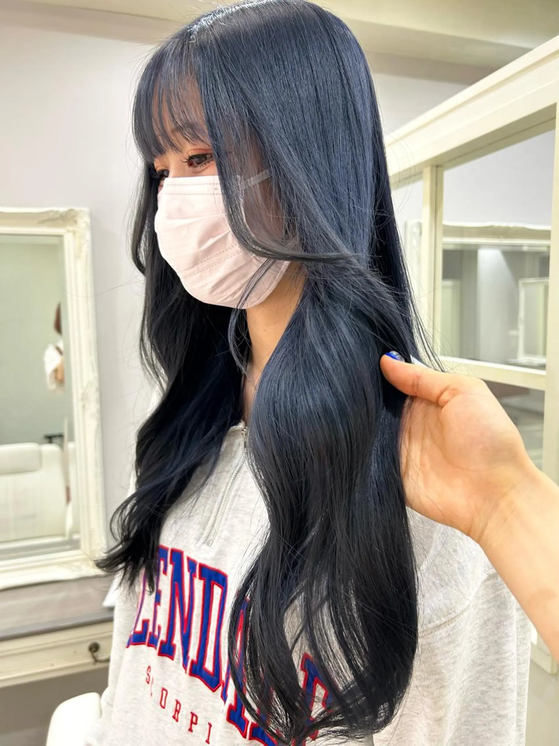 ロング ヘアカラー トリートメント りん🌷︎名古屋 ブリーチカラーのヘアスタイル