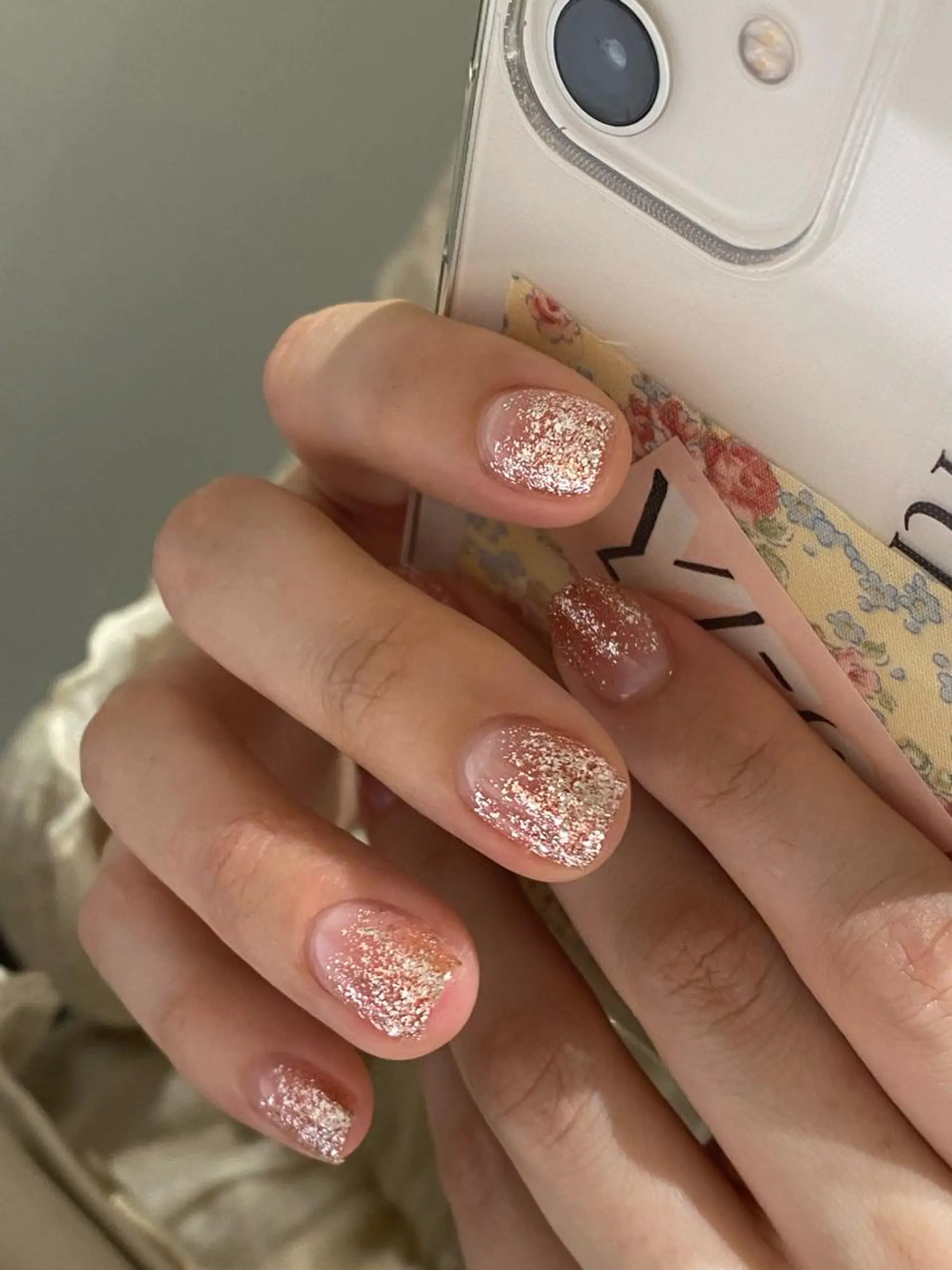 ネイル ラメ(グリッター) ラメグラデーション ハンドネイル Ann nailのネイルデザイン