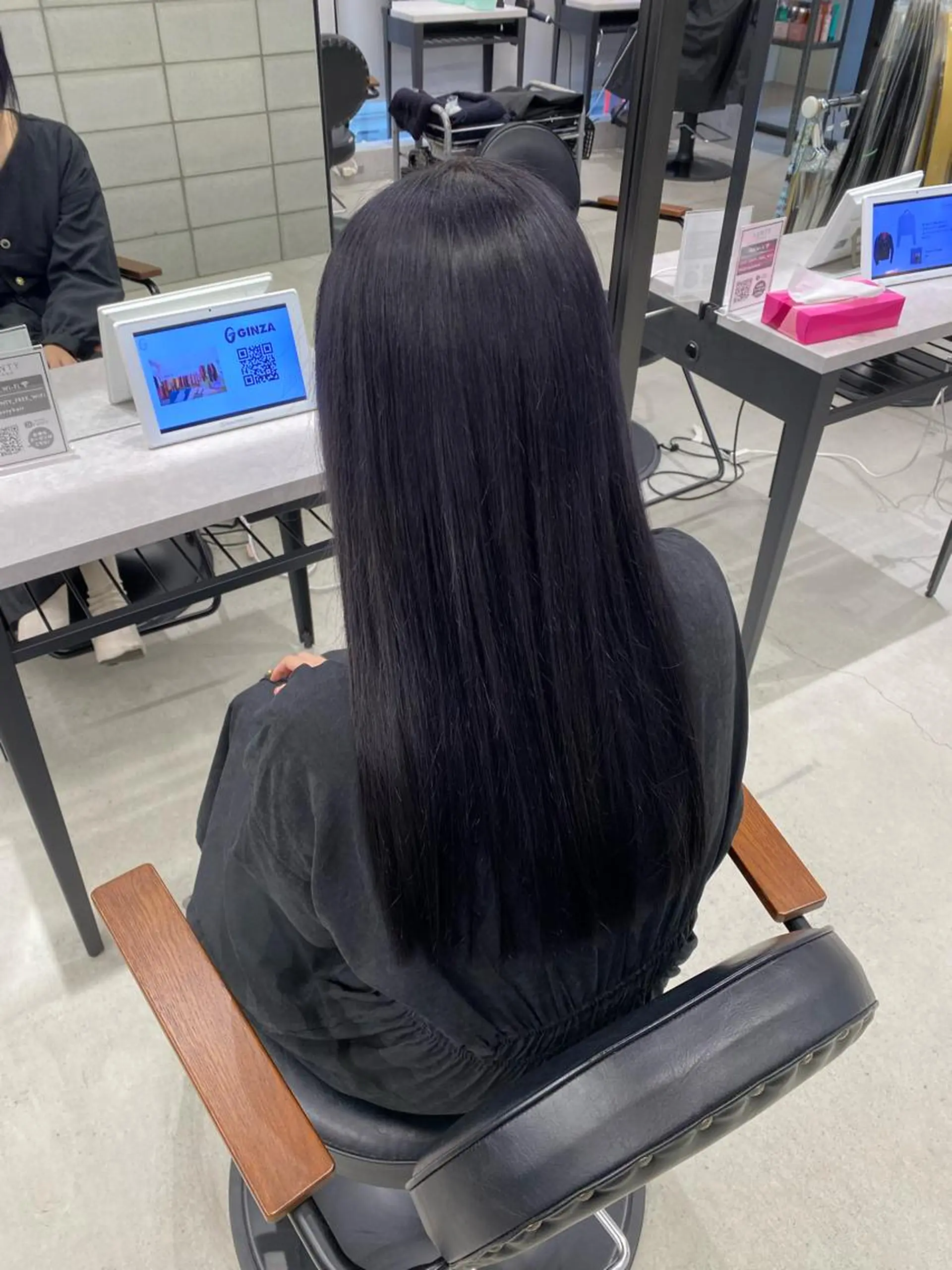 カラー ヘアアレンジ 神戸三宮ダメージレス ブリーチ特化 麟太郎のヘアスタイル