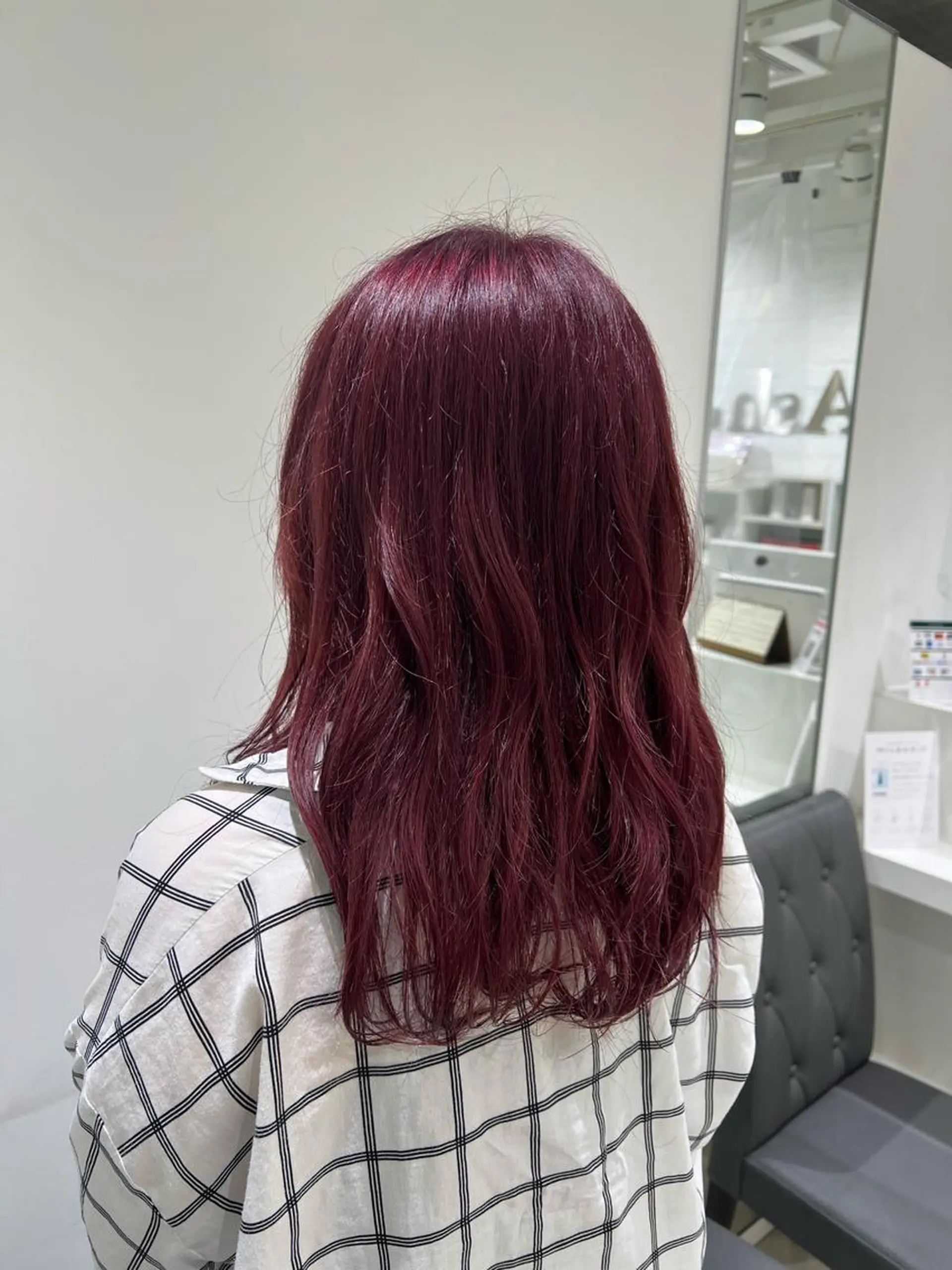 セミロング カラー ブリーチ 透明感カラー ピンクカラー 【暖色カラー特化】 中山由梨のヘアスタイル