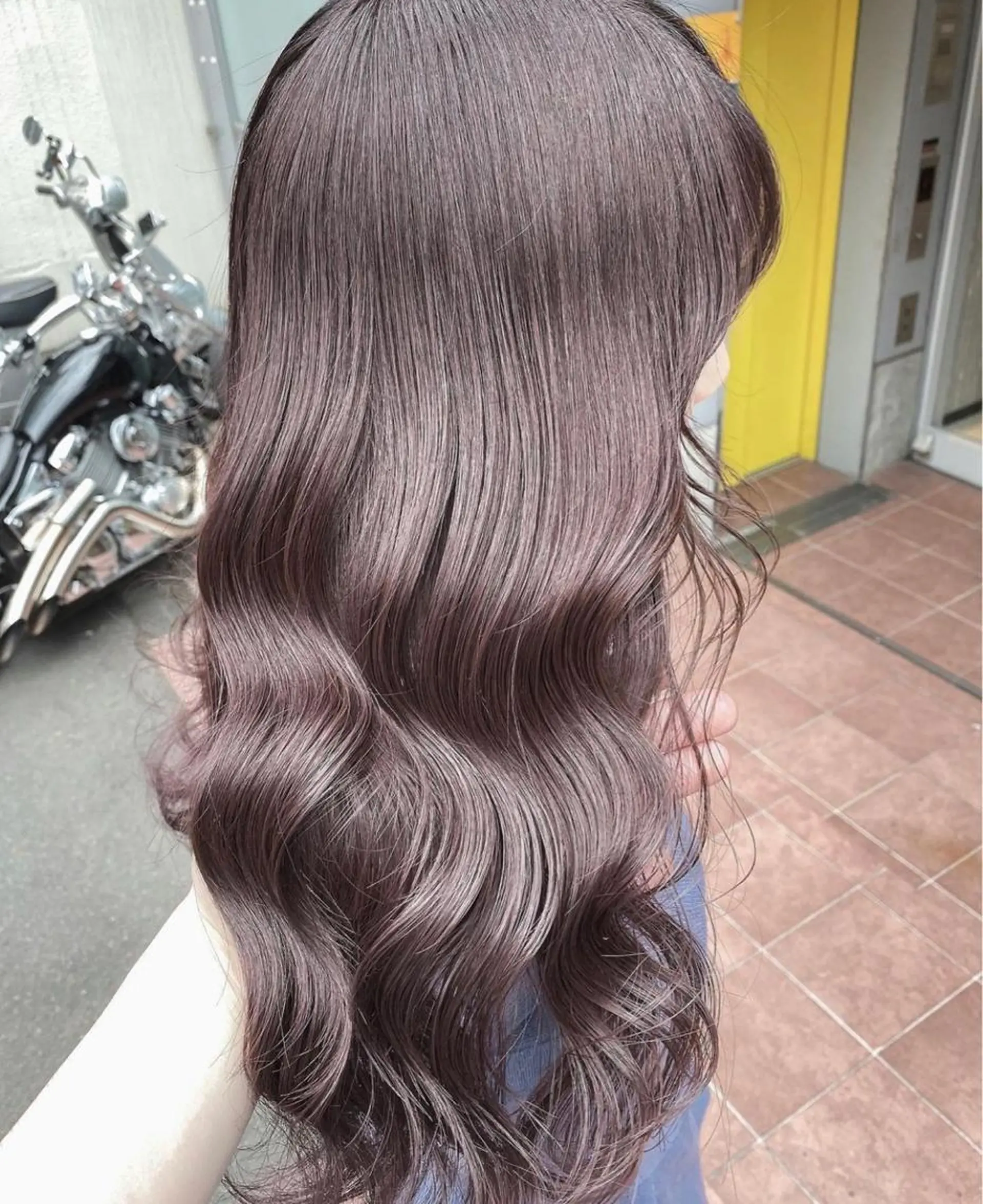 セミロング カラー 艶髪レイヤーの王 また復活の大澤竜馬のヘアスタイル