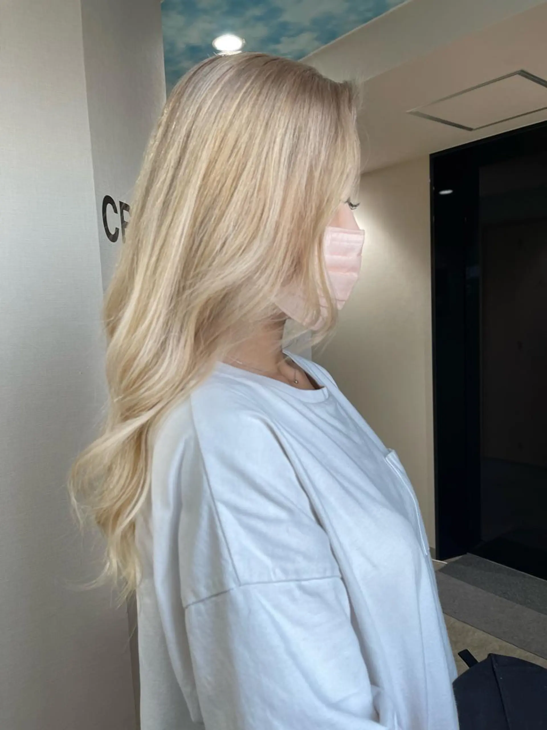 ロング カラー ヘアアレンジ ブリーチ ハイライトカラー ハイトーンカラー ハイライト ヘアカラー PARK by CREAM所属・松井那津子 /ハイライトブリーチのヘアスタイル