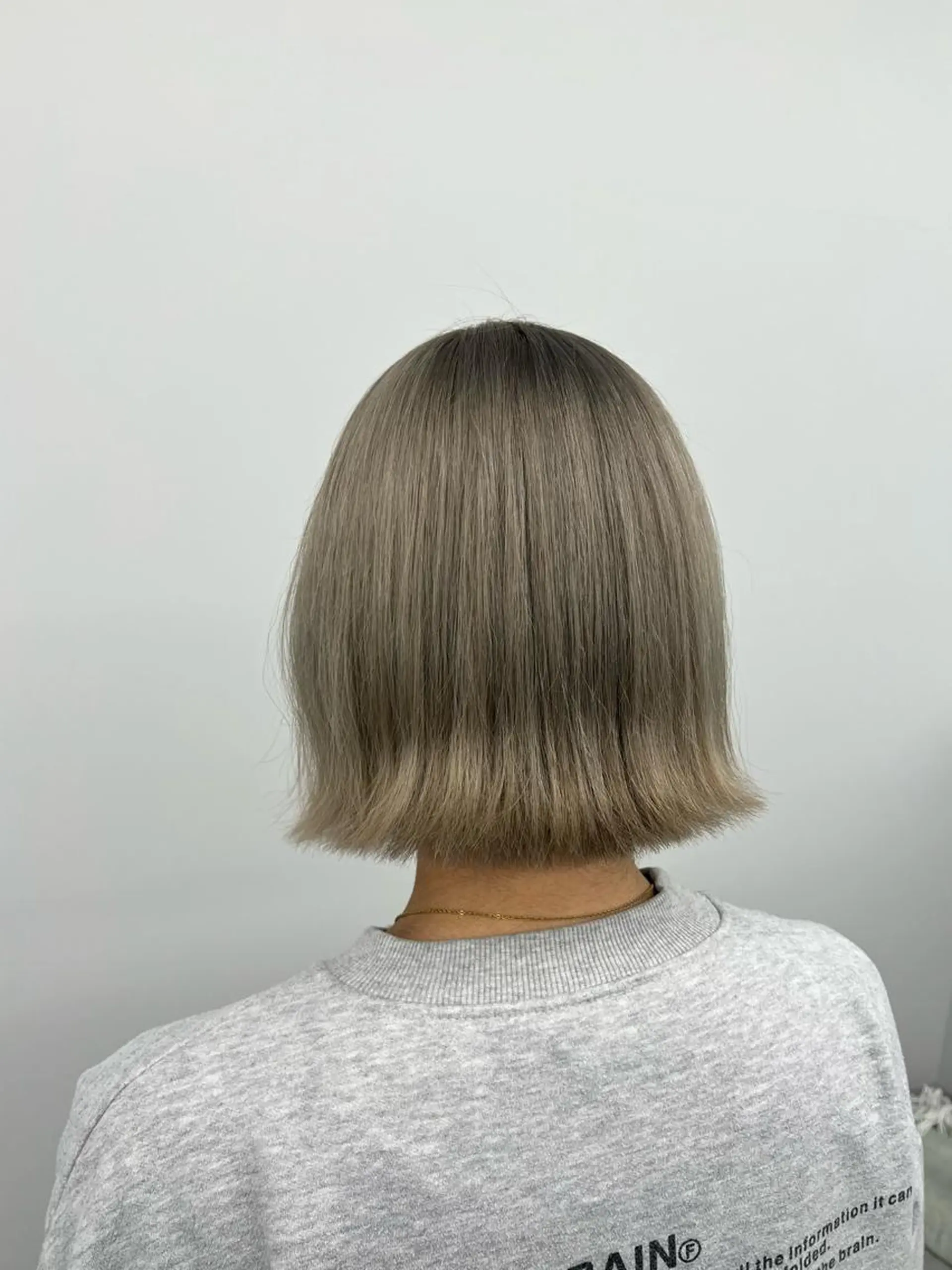 カラー ベージュカラー ホワイトベージュ MYRTLE Mifūのヘアスタイル