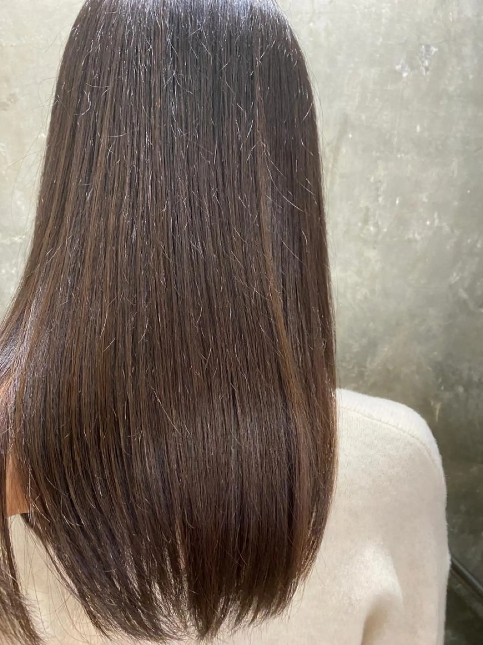 セミロング 髪のケアリスト高橋 健太郎のヘアスタイル