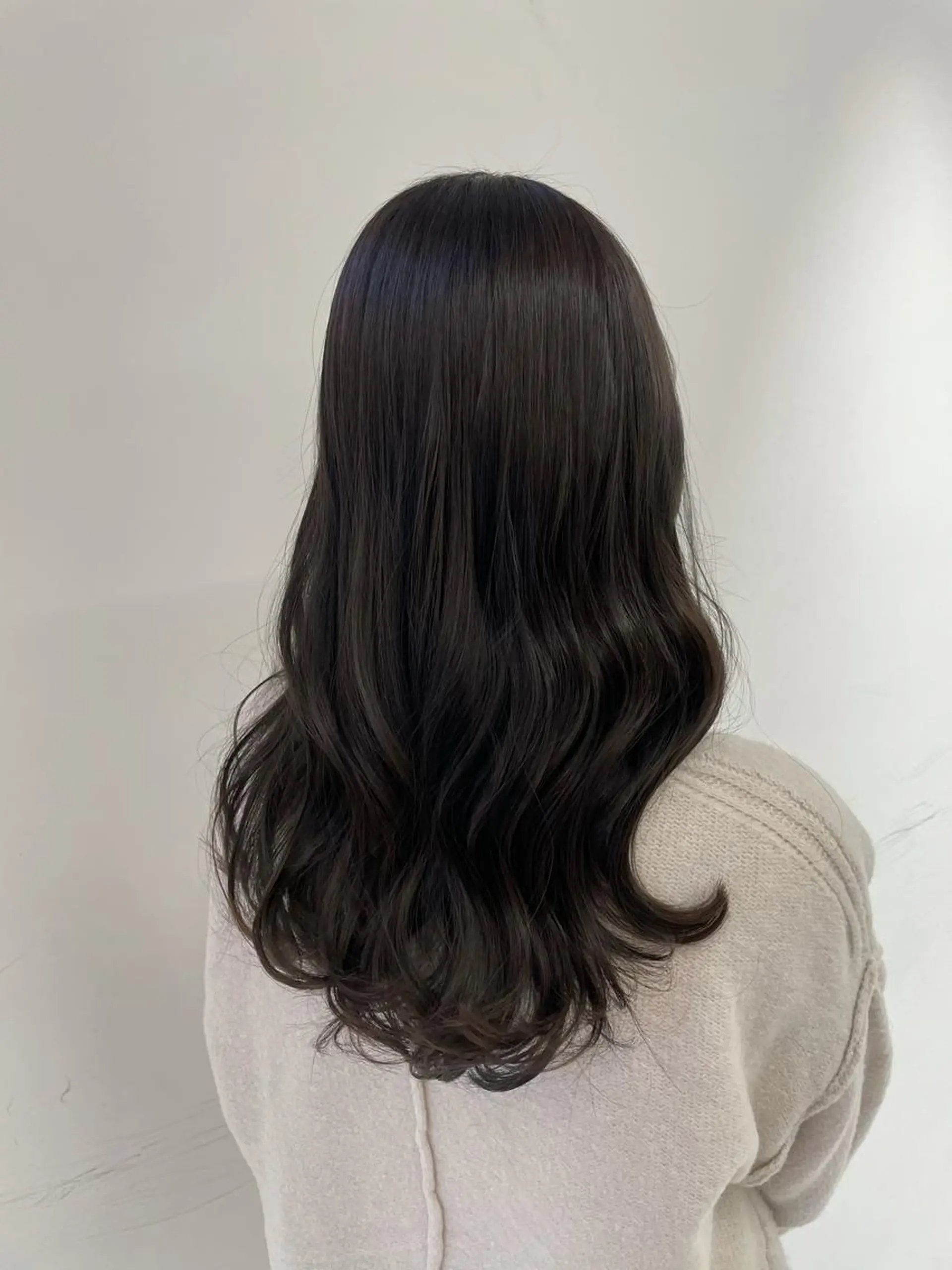 セミロング カラー アッシュ アッシュブラウン ブラウンカラー ひろせ かなのヘアスタイル