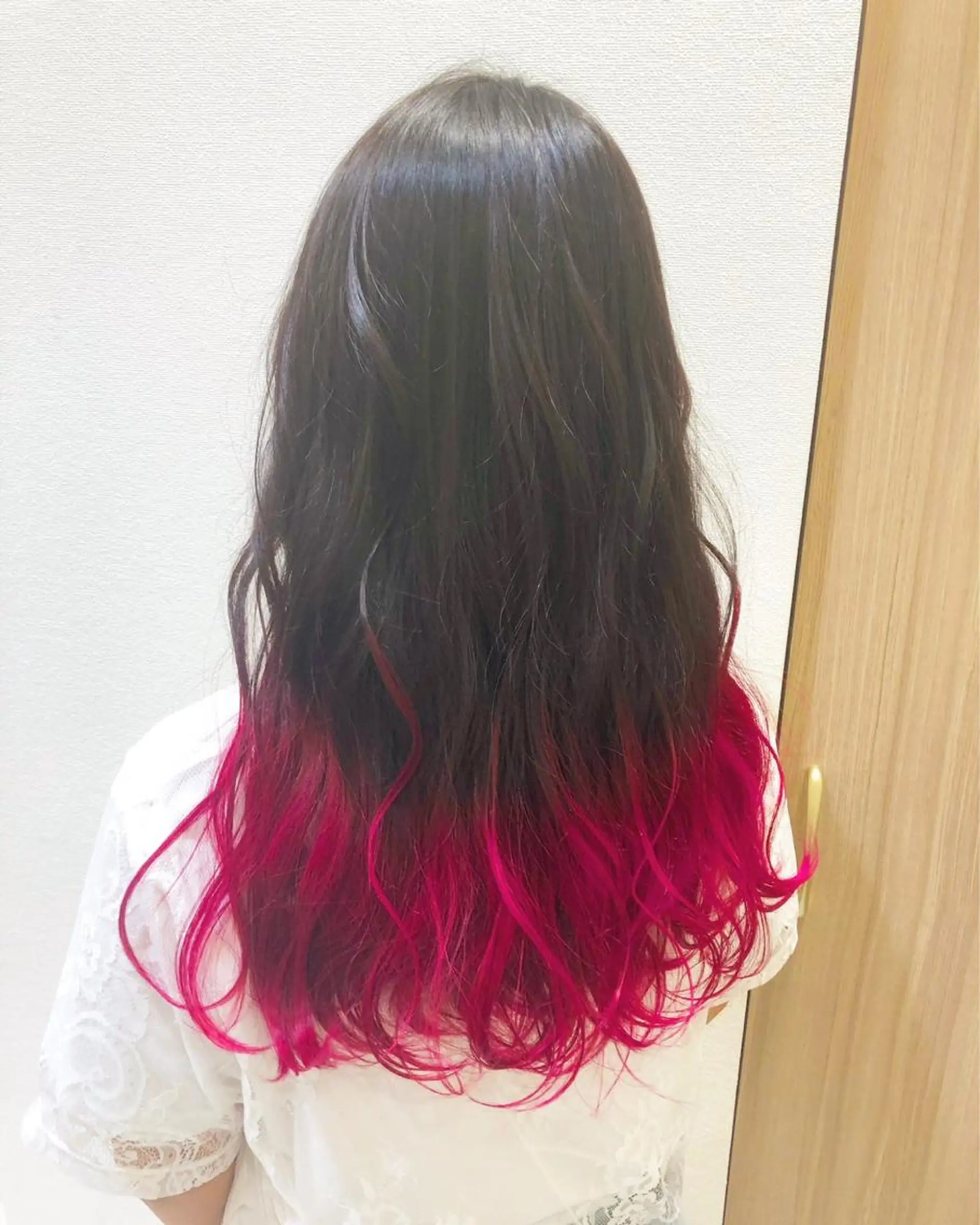 ロング カラー ヘアアレンジ 小白井 由美のヘアスタイル