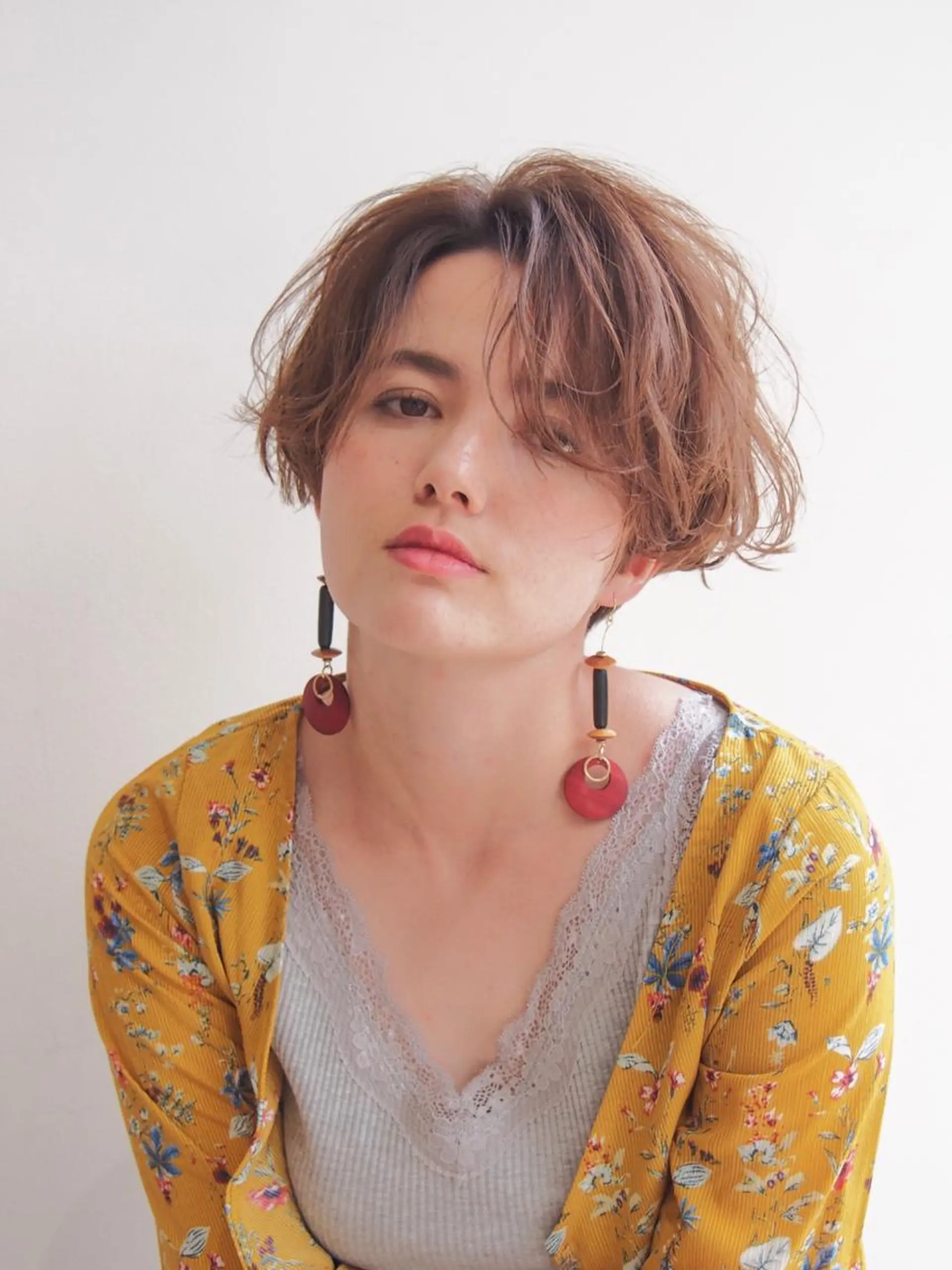 ショート 似合わせ艶髪カラー ❤️ハダユミのヘアスタイル