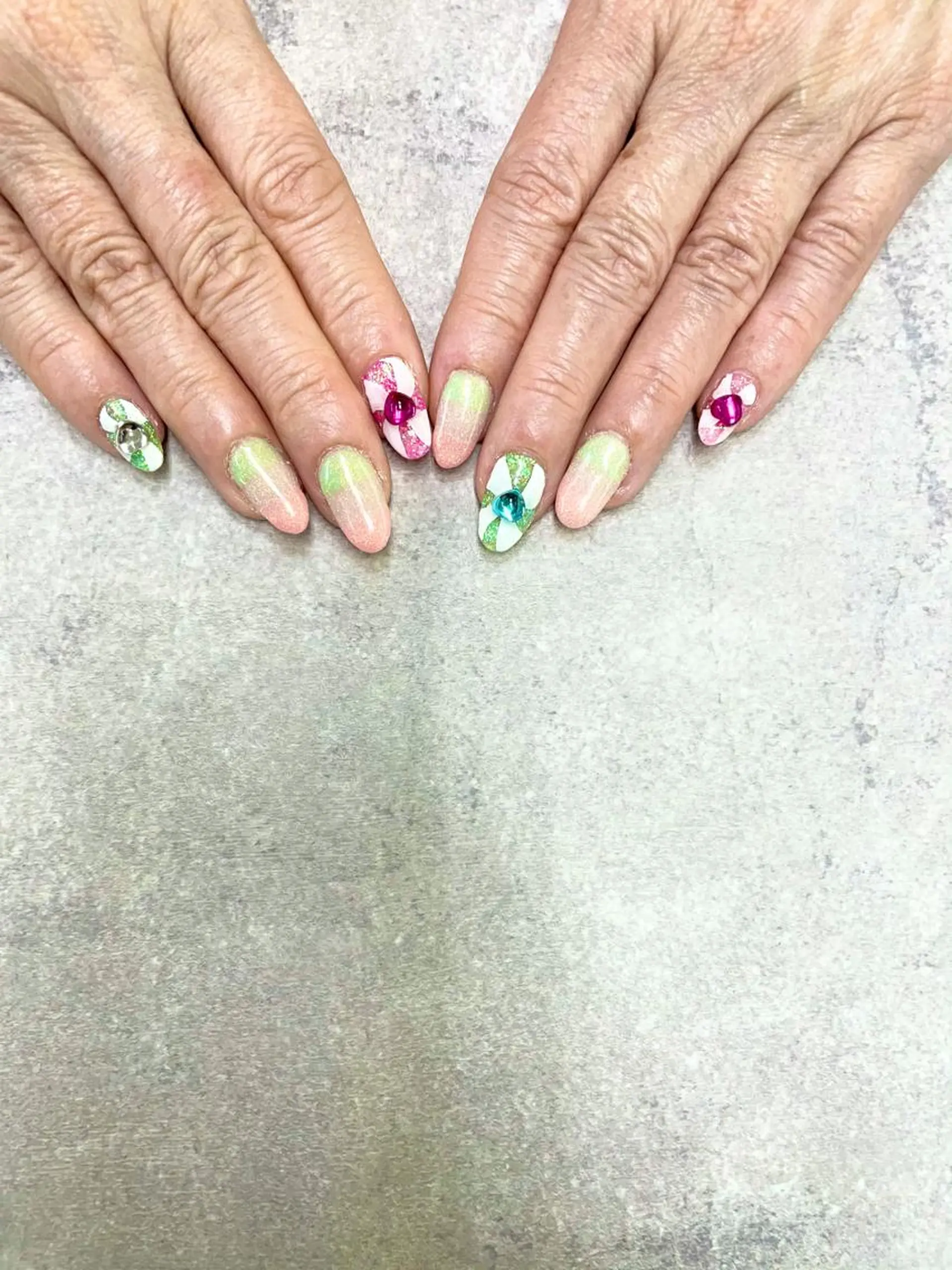 ネイル FASTNAIL PLUS 新宿店のネイルデザイン