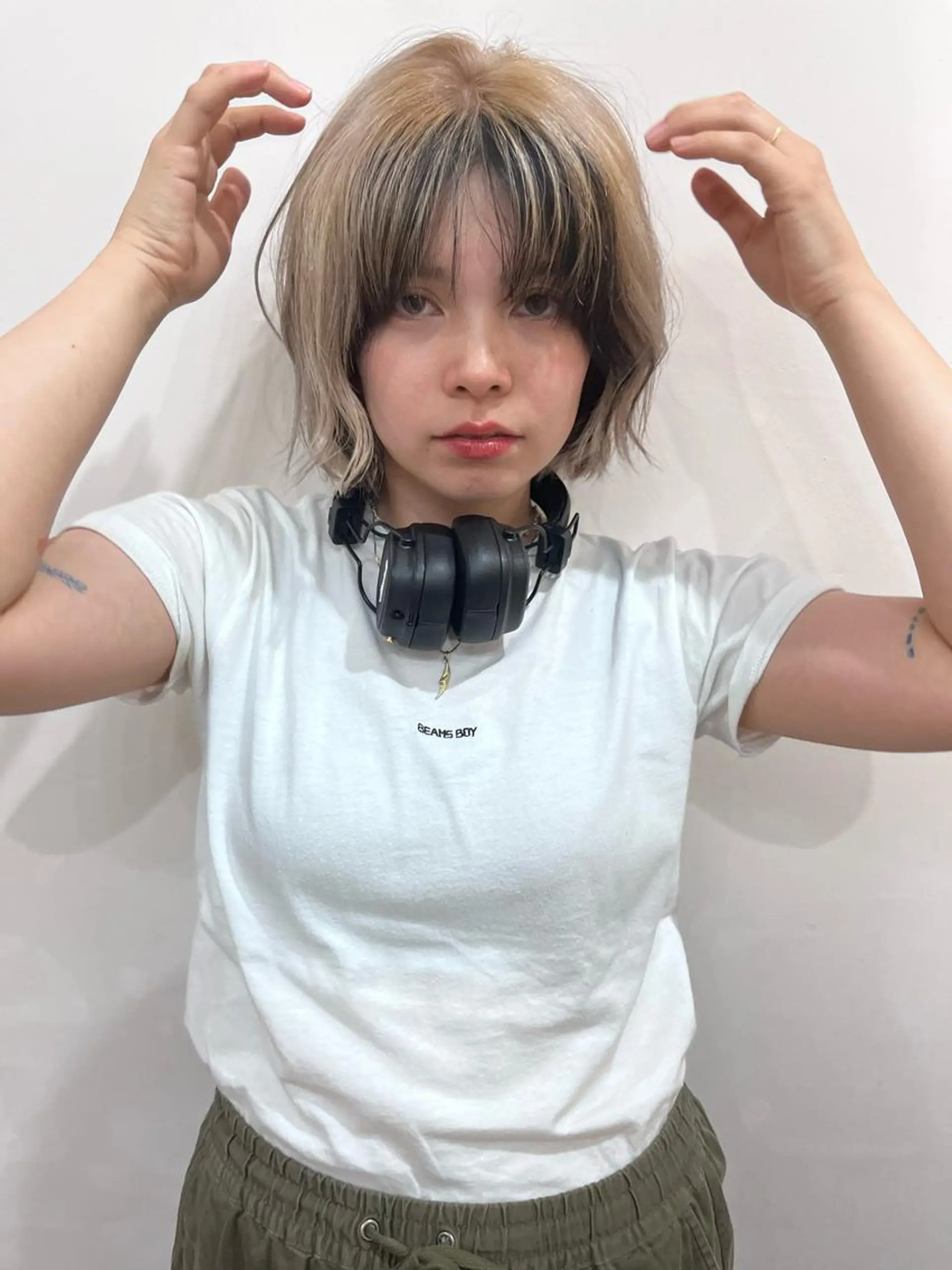 カラー 犬塚 梨花のヘアスタイル