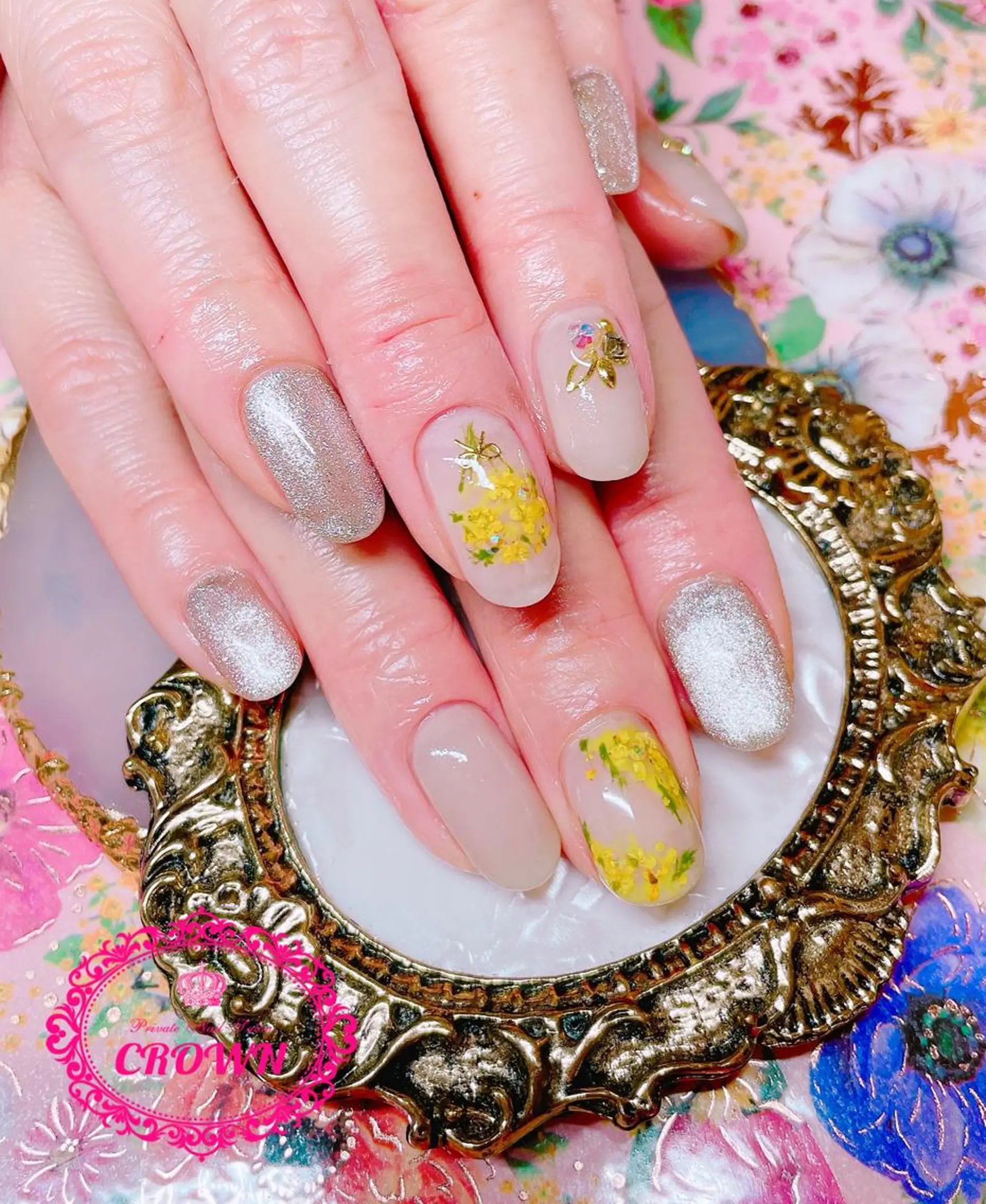 ネイル CROWN プライベートサロンのネイルデザイン