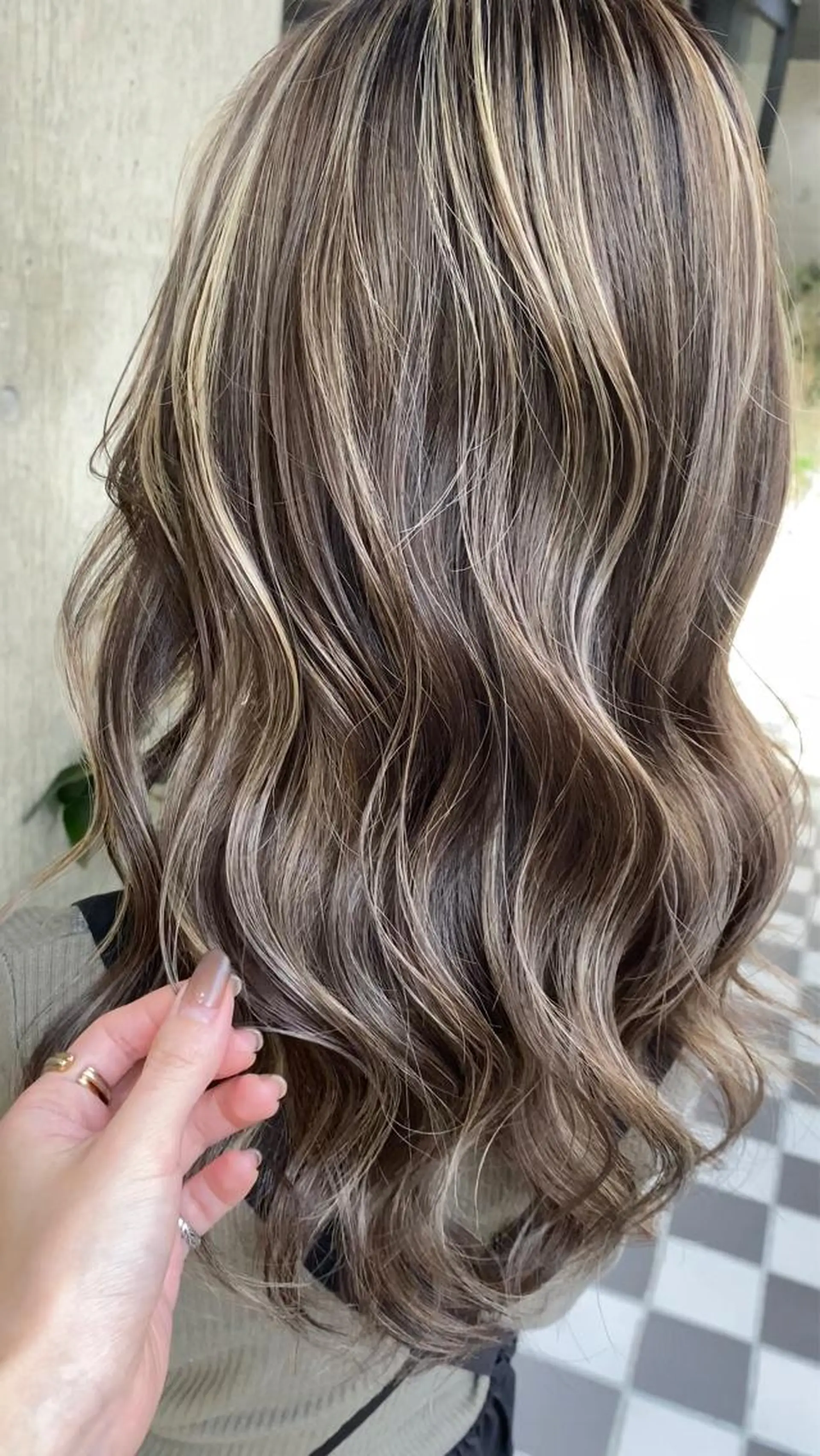 ロング ハイライト カット ヘアカラー 🌼透明感カラー ✳︎eri🌼のヘアスタイル