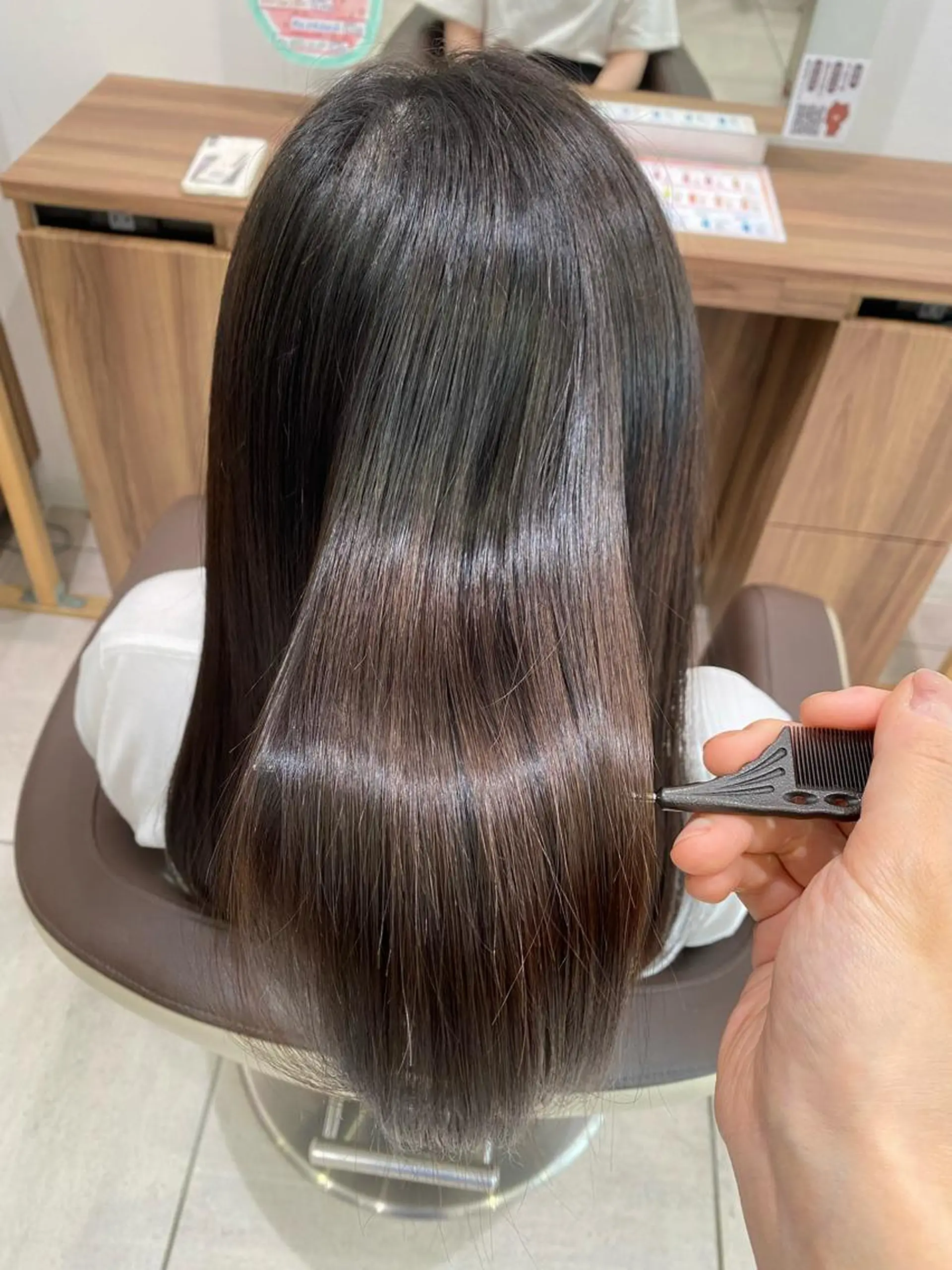 ロング カット 縮毛矯正 藤井 真奈美のヘアスタイル