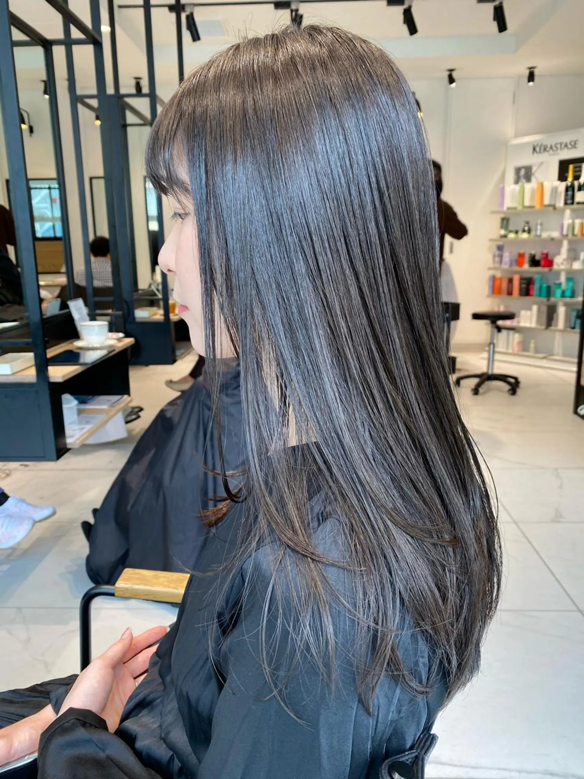 カラー 透明感カラー グレージュ ネイビーカラー 艶レイヤー/艶髪矯正 /ケラトリ/石井のヘアスタイル