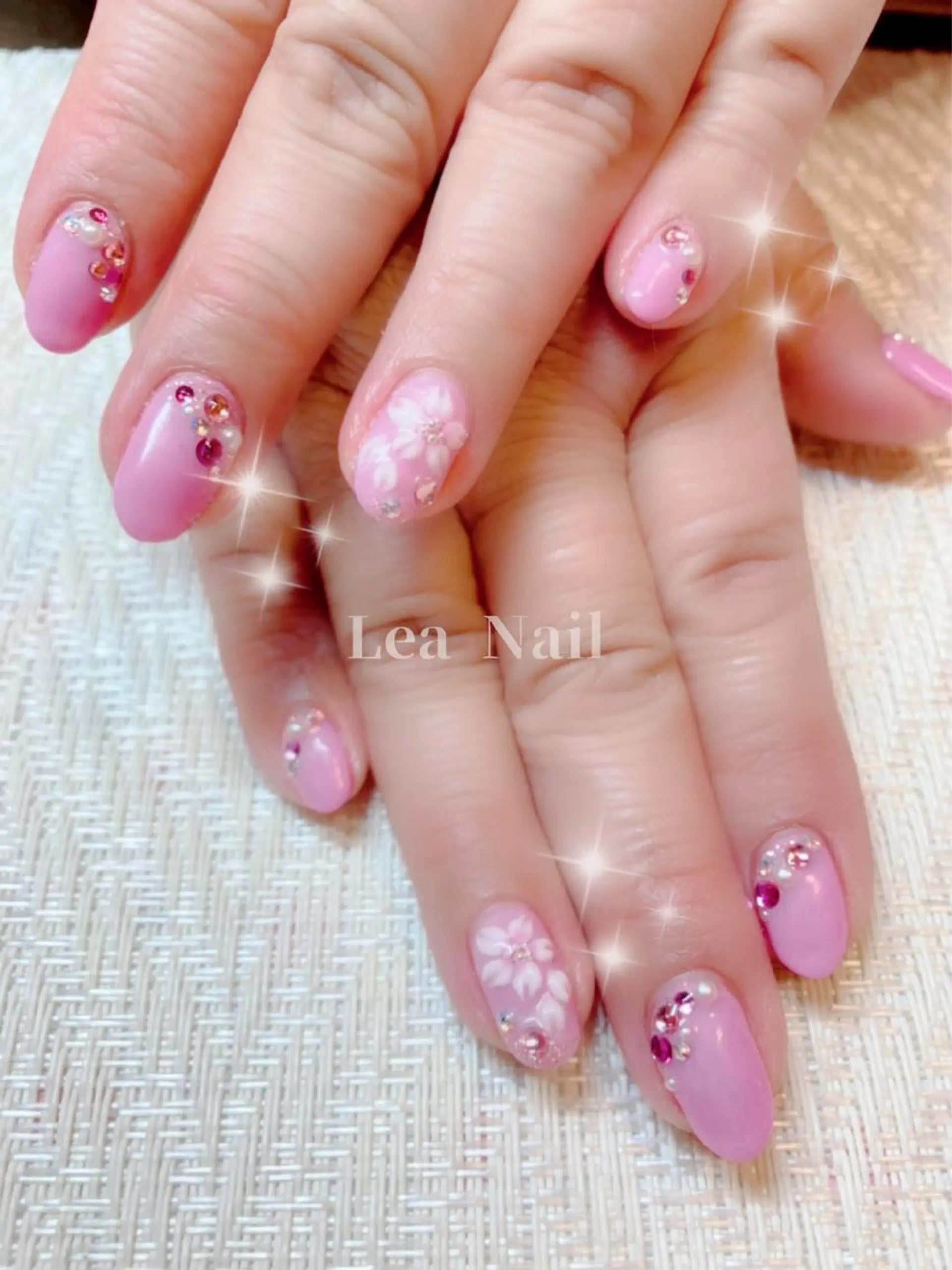 ネイル 桜ネイル Lea Nailのネイルデザイン