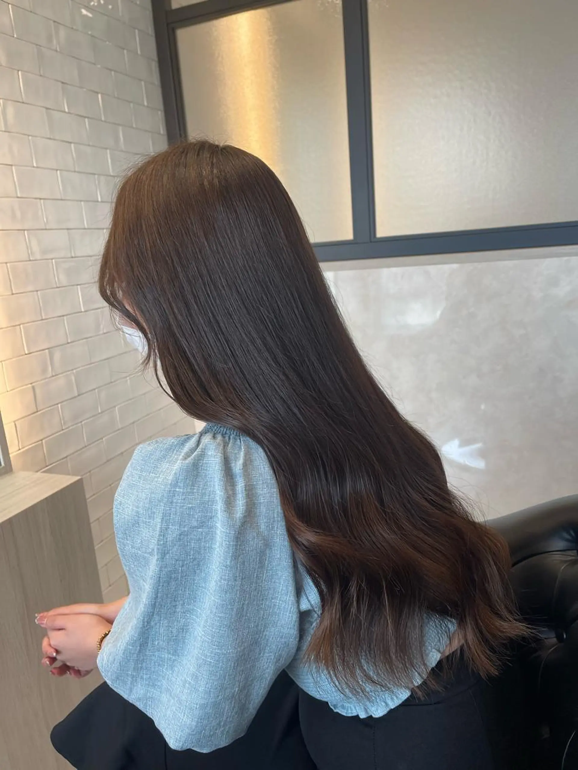 ロング カラー emi/髪質改善/ 韓国風/艶カラーのヘアスタイル