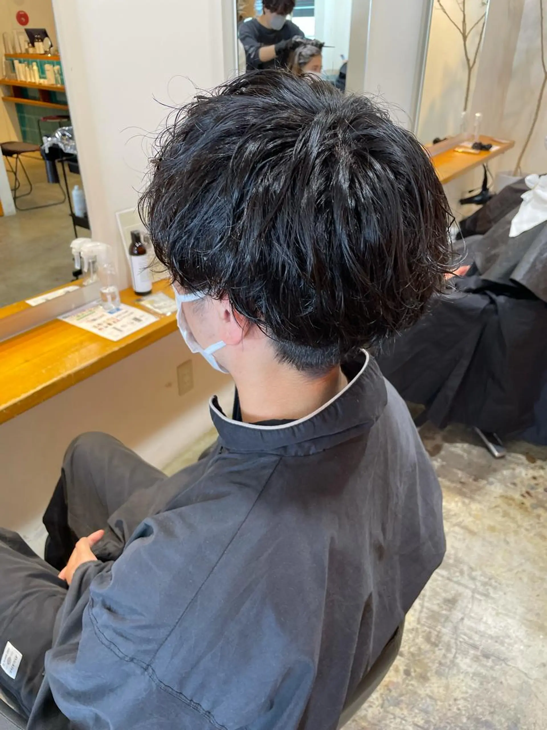 パーマ MIOベージュカラー 柔らかいカラーのヘアスタイル