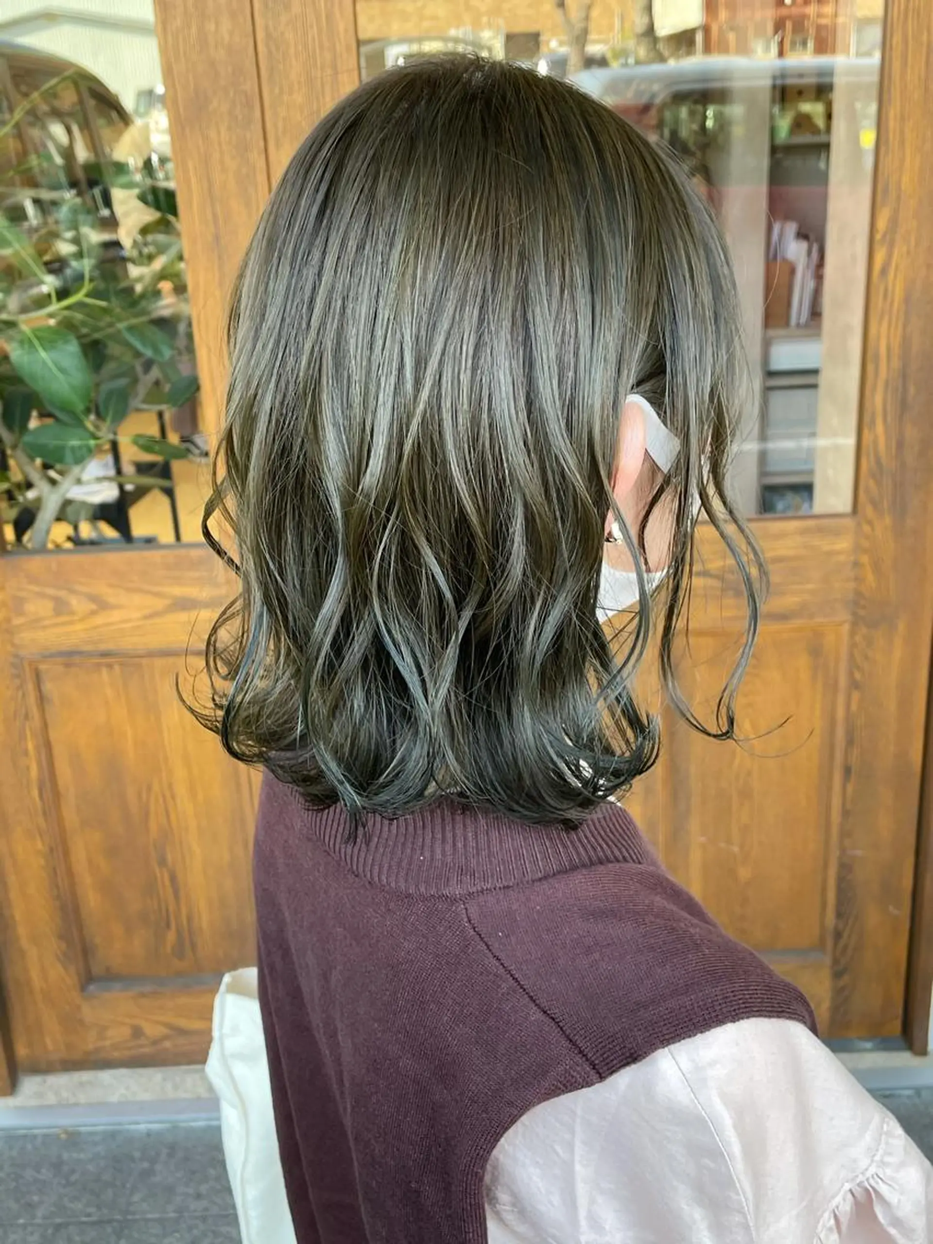ミディアム カラー mu ku.のヘアスタイル