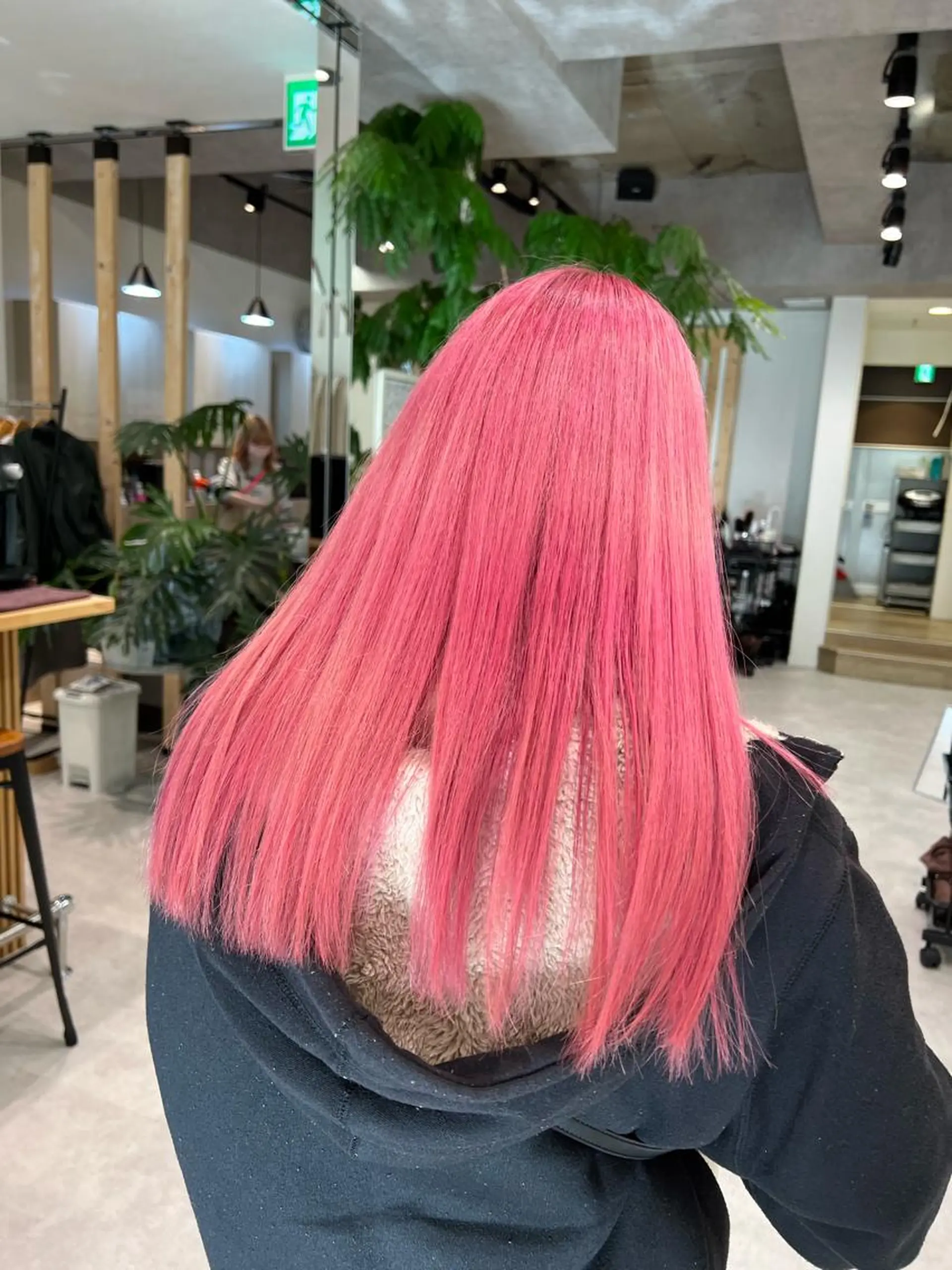 セミロング カラー カット ヘアカラー トリートメント 🍀お悩み改善憧れの 美髪 小林風雅のヘアスタイル