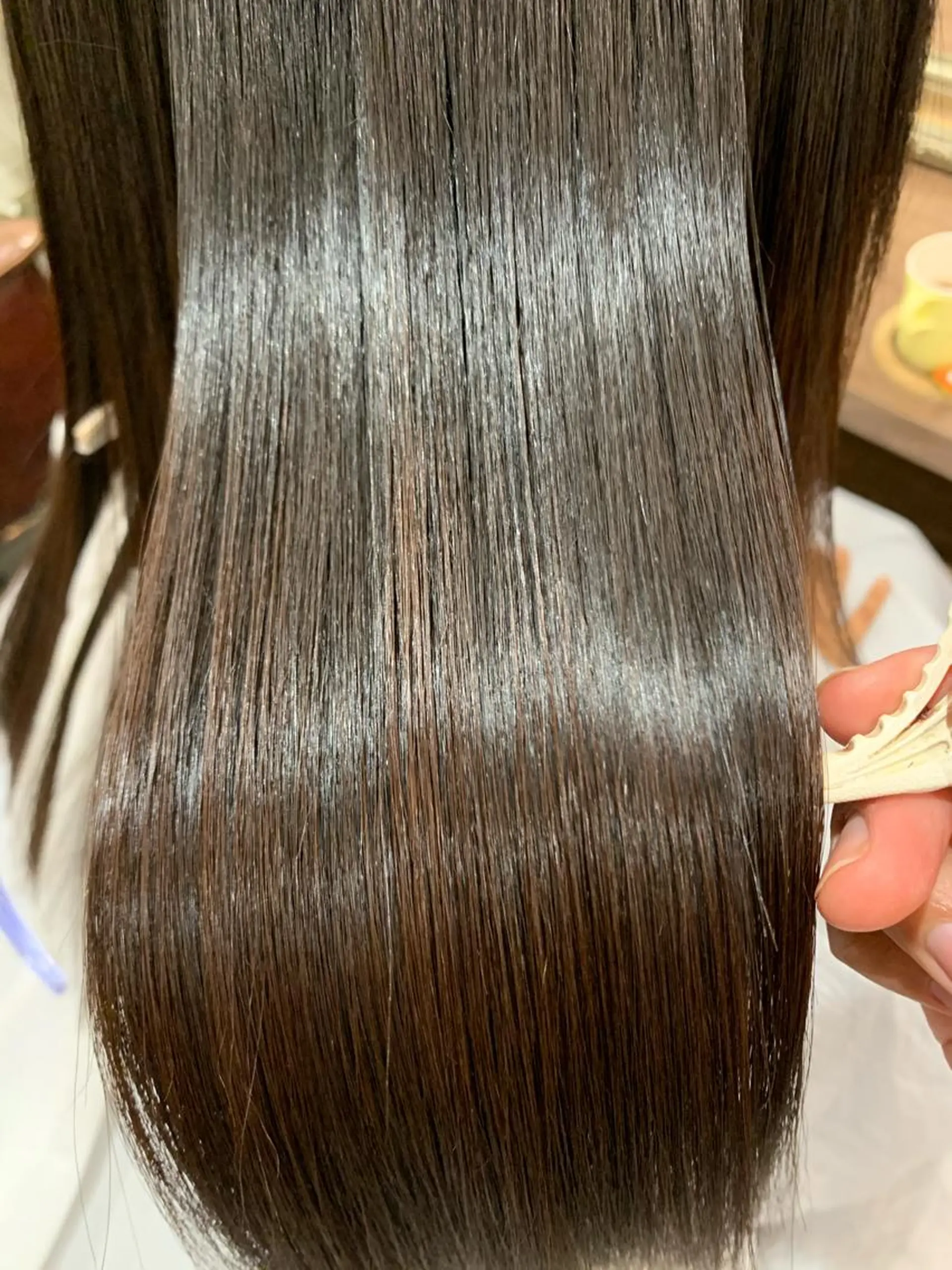 セミロング yoshihara yuukiのヘアスタイル