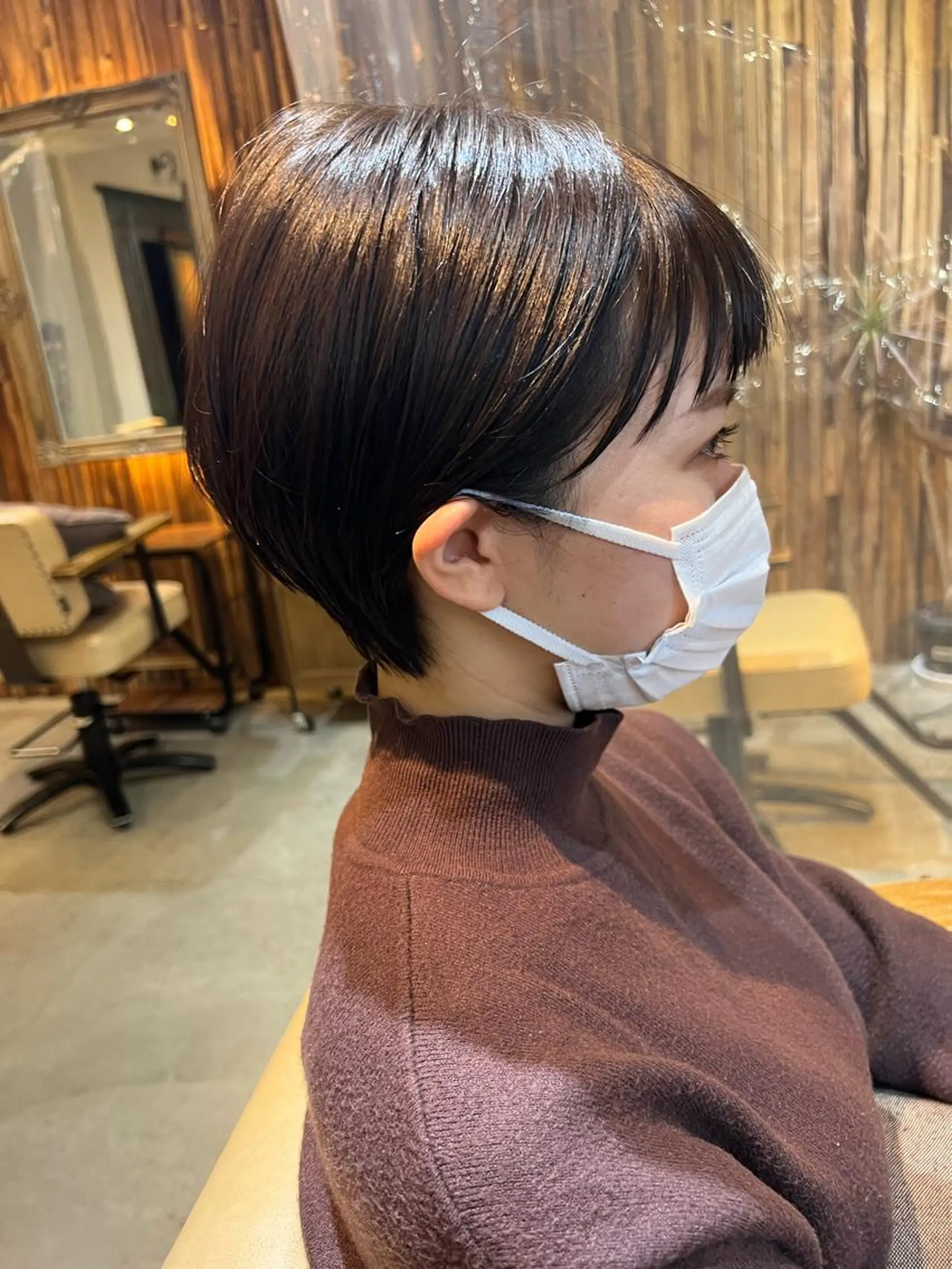 ショート カラー putri 川邉 優花のヘアスタイル