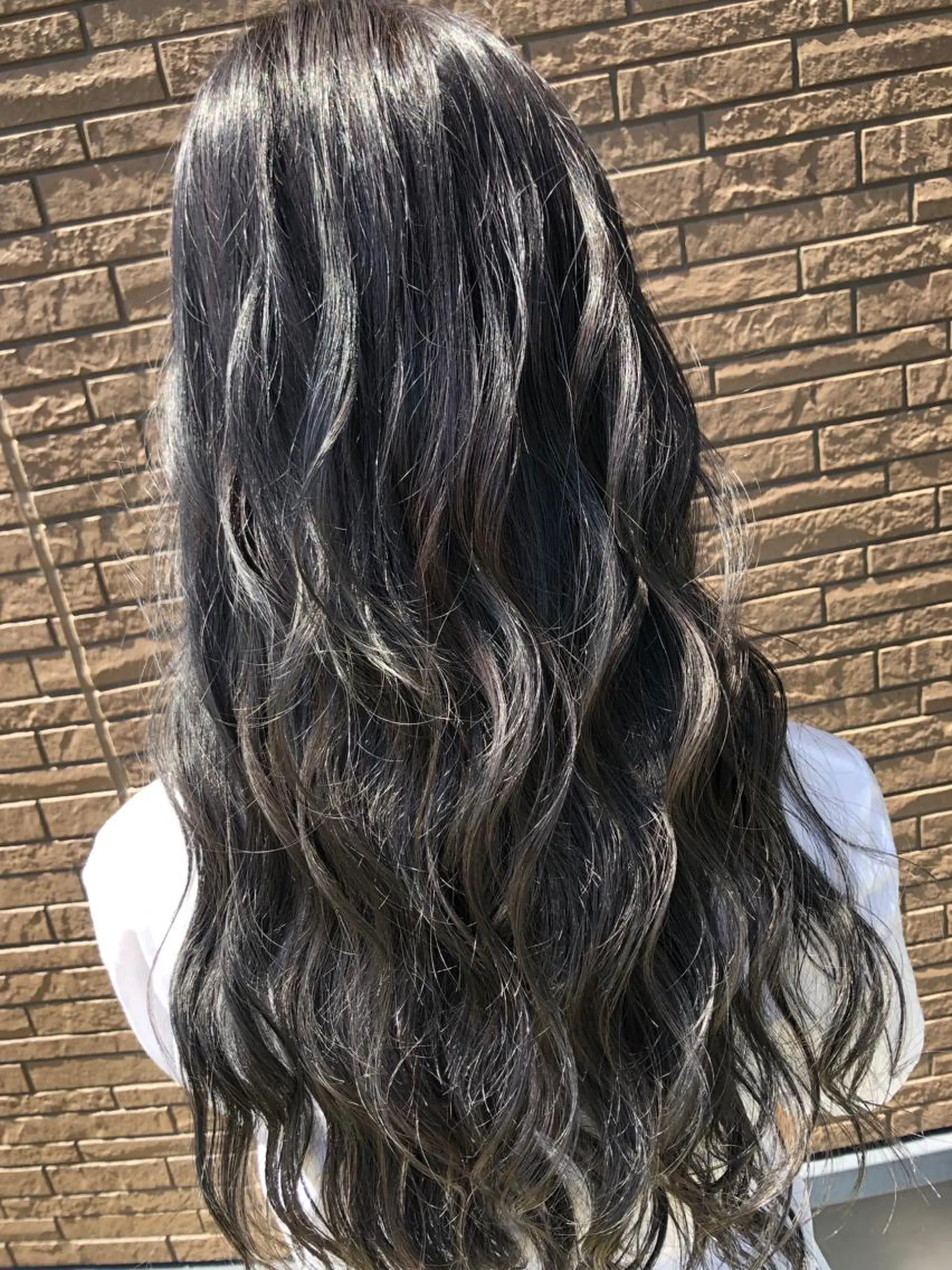 ロング カラー ヘアアレンジ アッシュ ブルーカラー ブルーアッシュ 透明感カラー 𝐍𝐄𝐎 𝐉𝐔𝐑𝐈のネイルデザイン