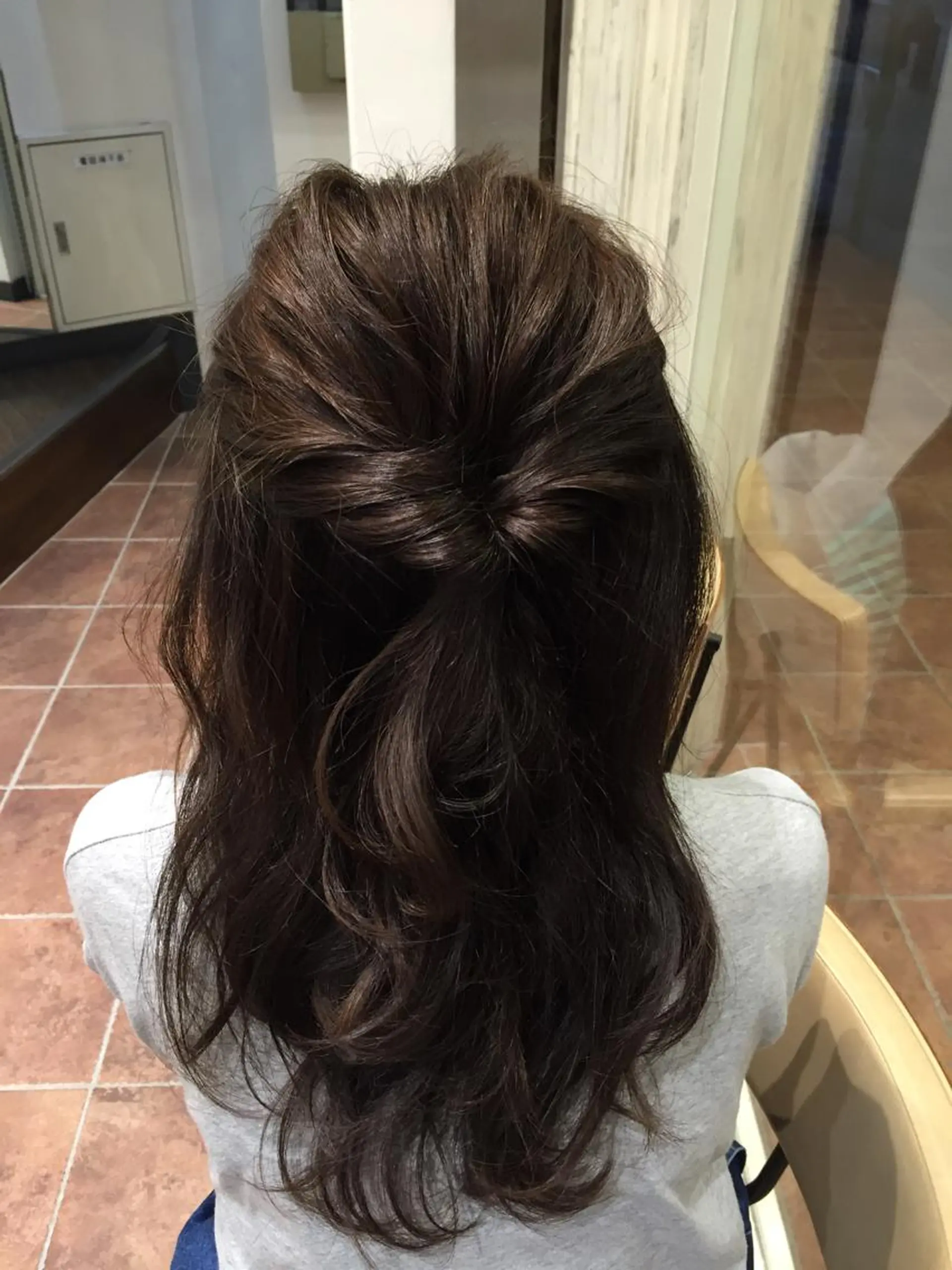 セミロング カラー 吉岡 三四朗のヘアスタイル