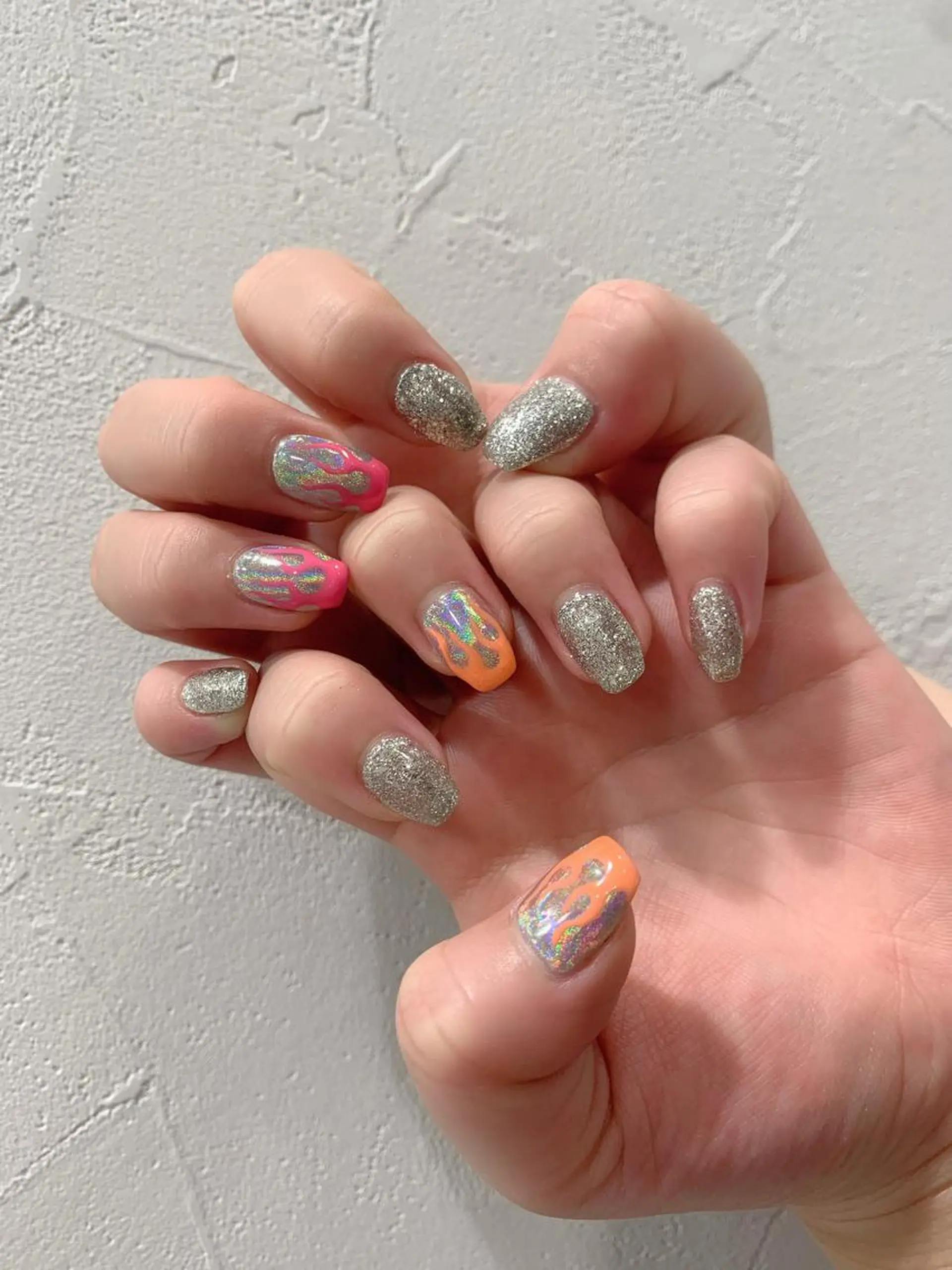 ネイル ラメ(グリッター) シルバー ハンドネイル 佐藤 まりえのネイルデザイン