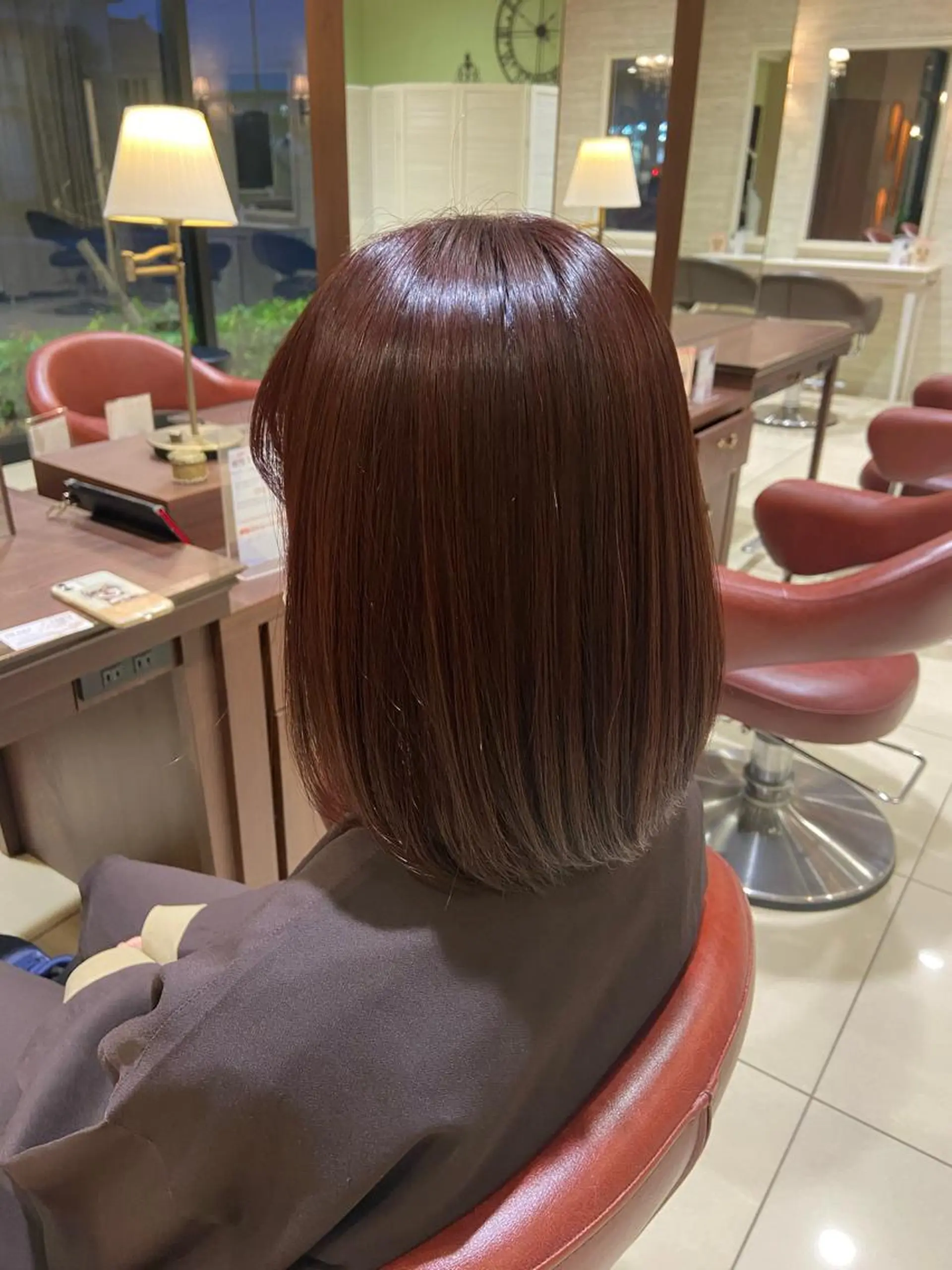 ミディアム レッドブラウン ヘアカラー トリートメント カワサキ ヒナコのヘアスタイル