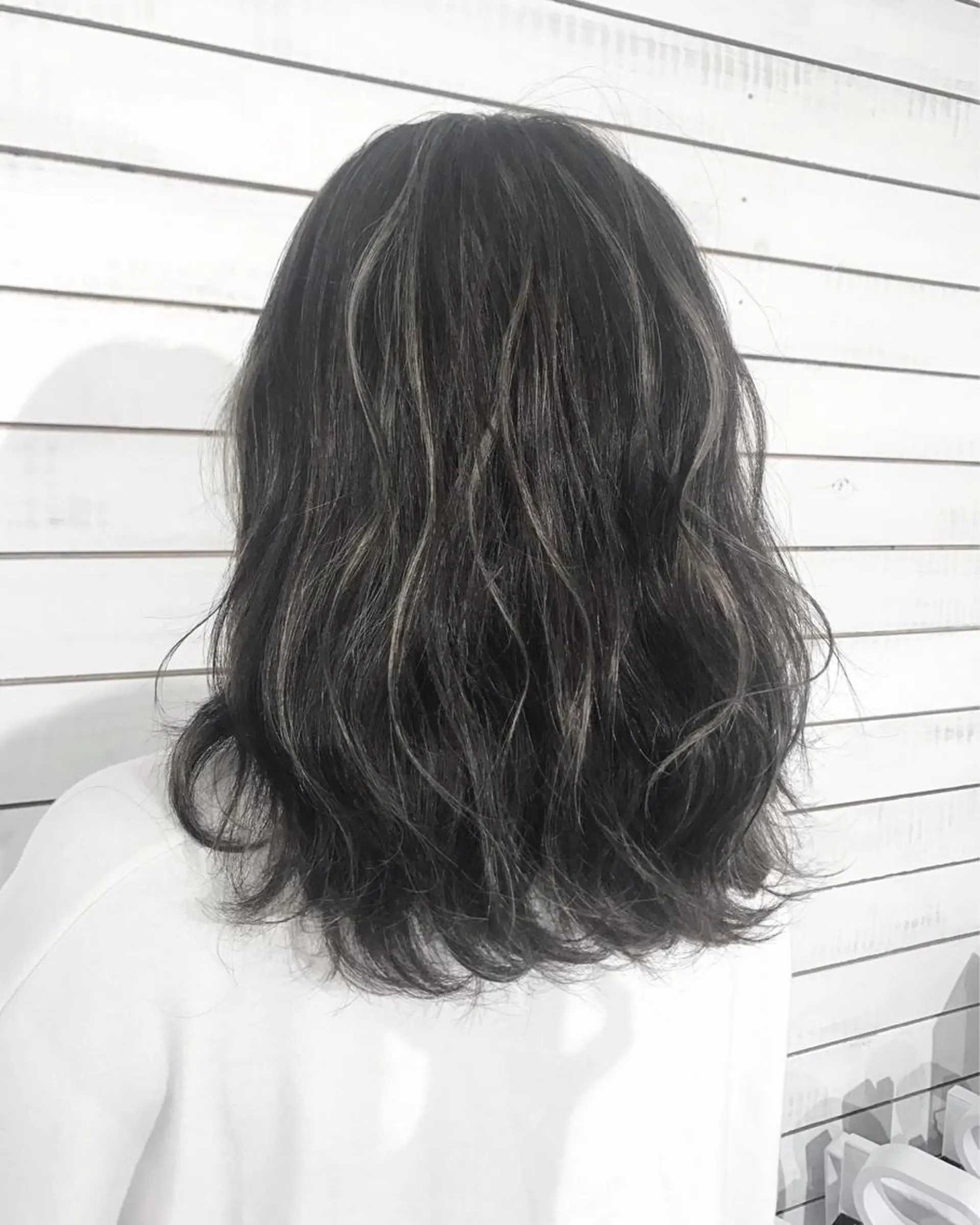 ミディアム ハイライト カット ヘアカラー トリートメント 縮毛矯正 髪質改善寺坂雄飛💐のヘアスタイル