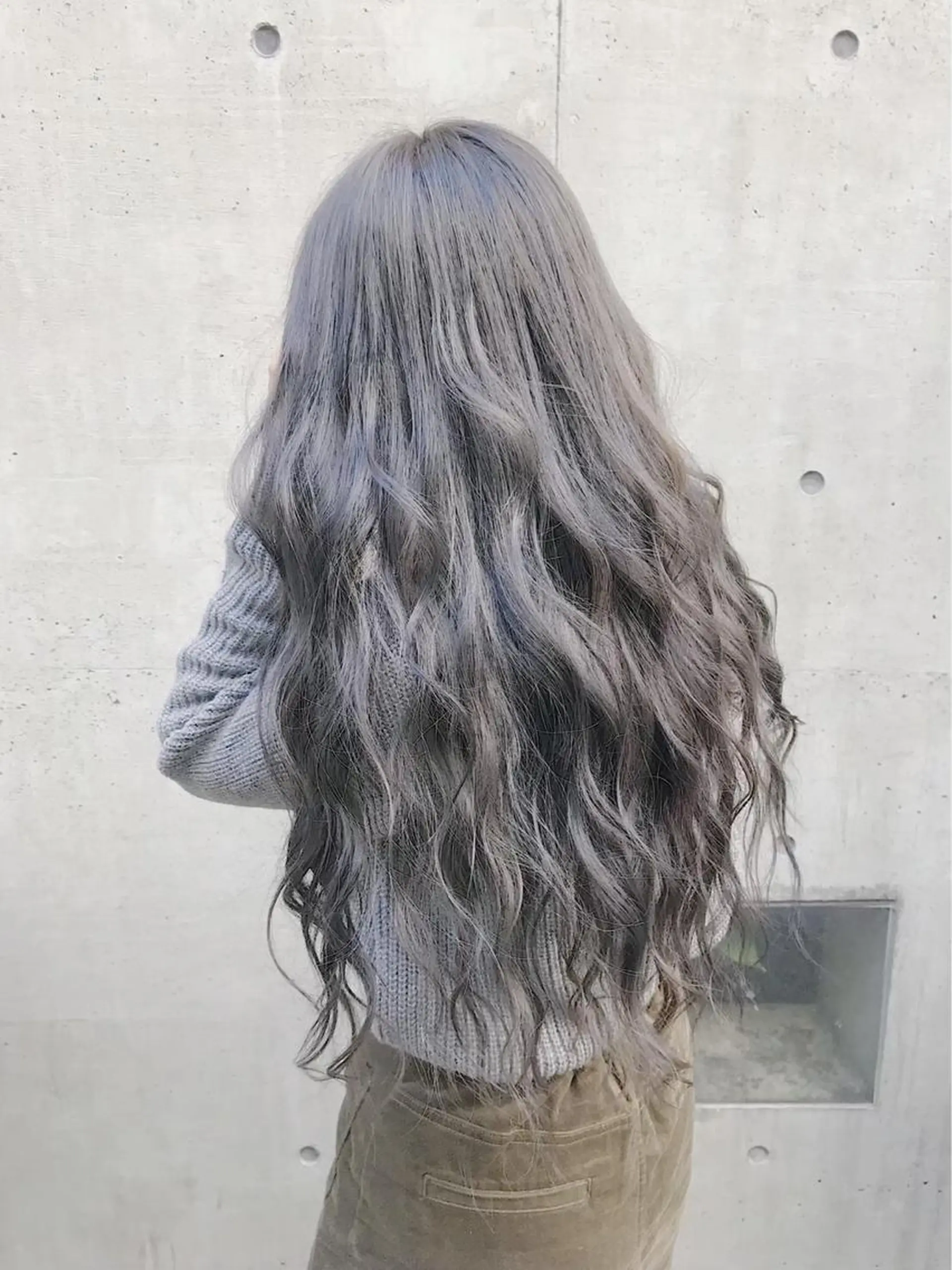 ロング カラー ヘアカラー トリートメント ハイトーン髪質改善 🎀🐰堀川智史🎀のヘアスタイル