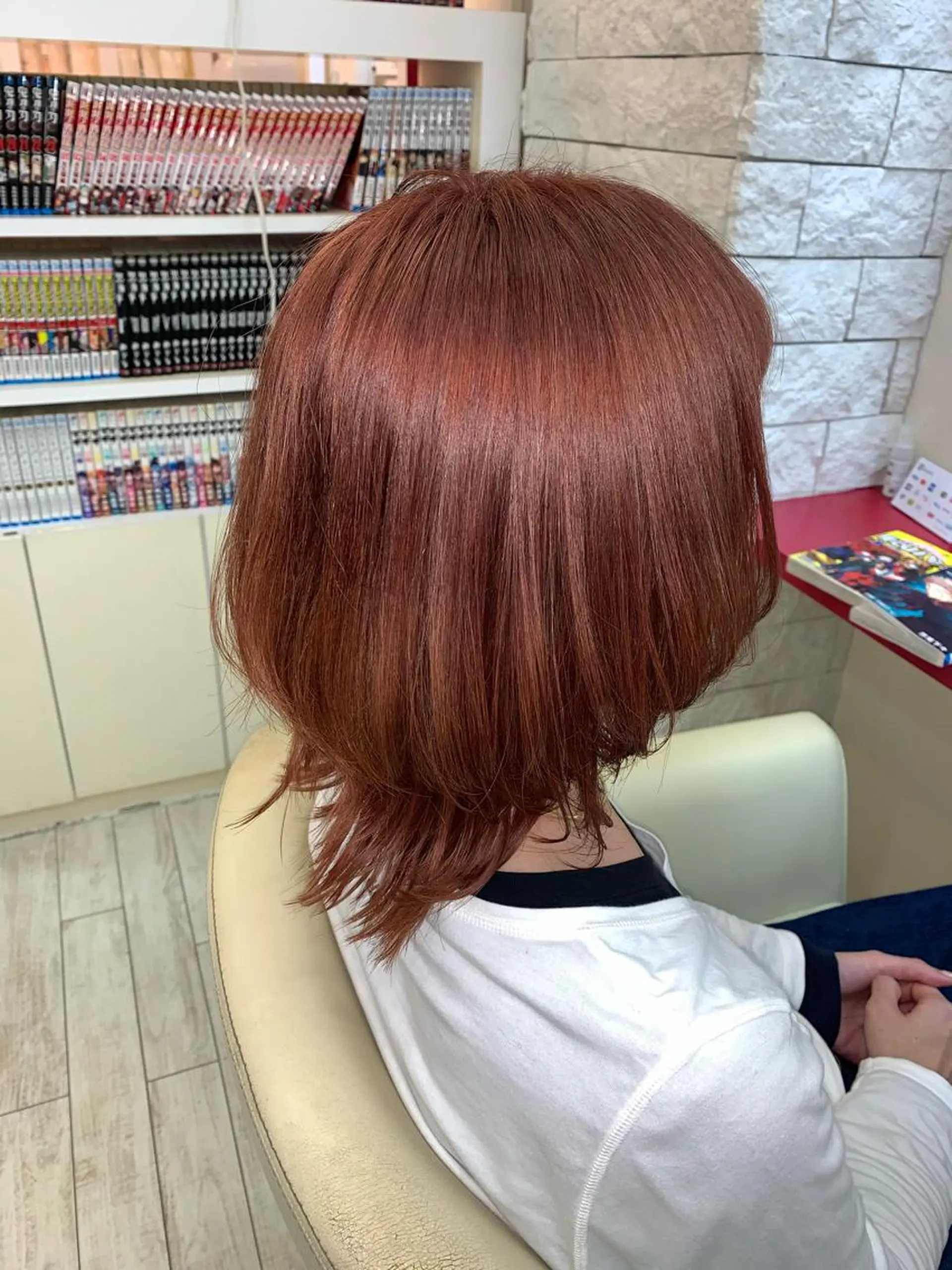 ミディアム カラー ヘアアレンジ ブラウンカラー ピンクカラー ピンクブラウン 今村公介 ブリーチ特化、派手髪のヘアスタイル