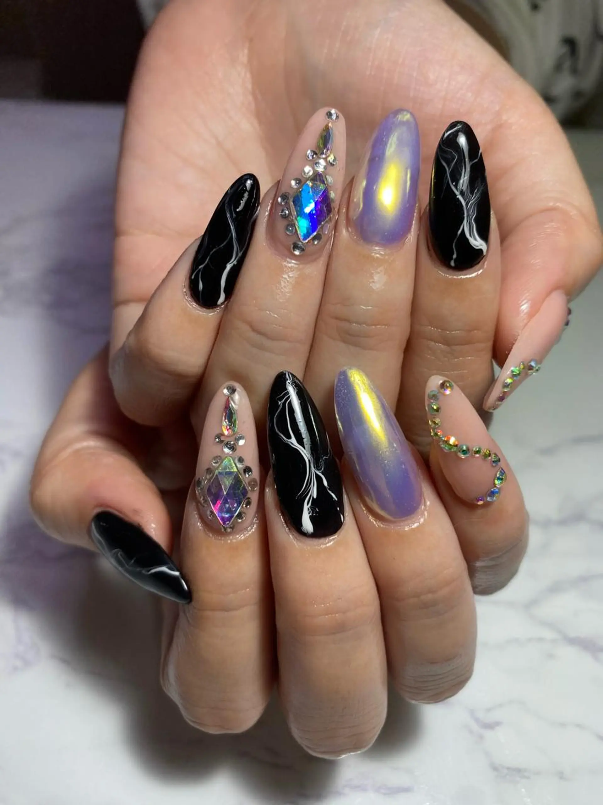 ネイル ゴージャス キラキラネイル スカルプネイル Era nailのネイルデザイン