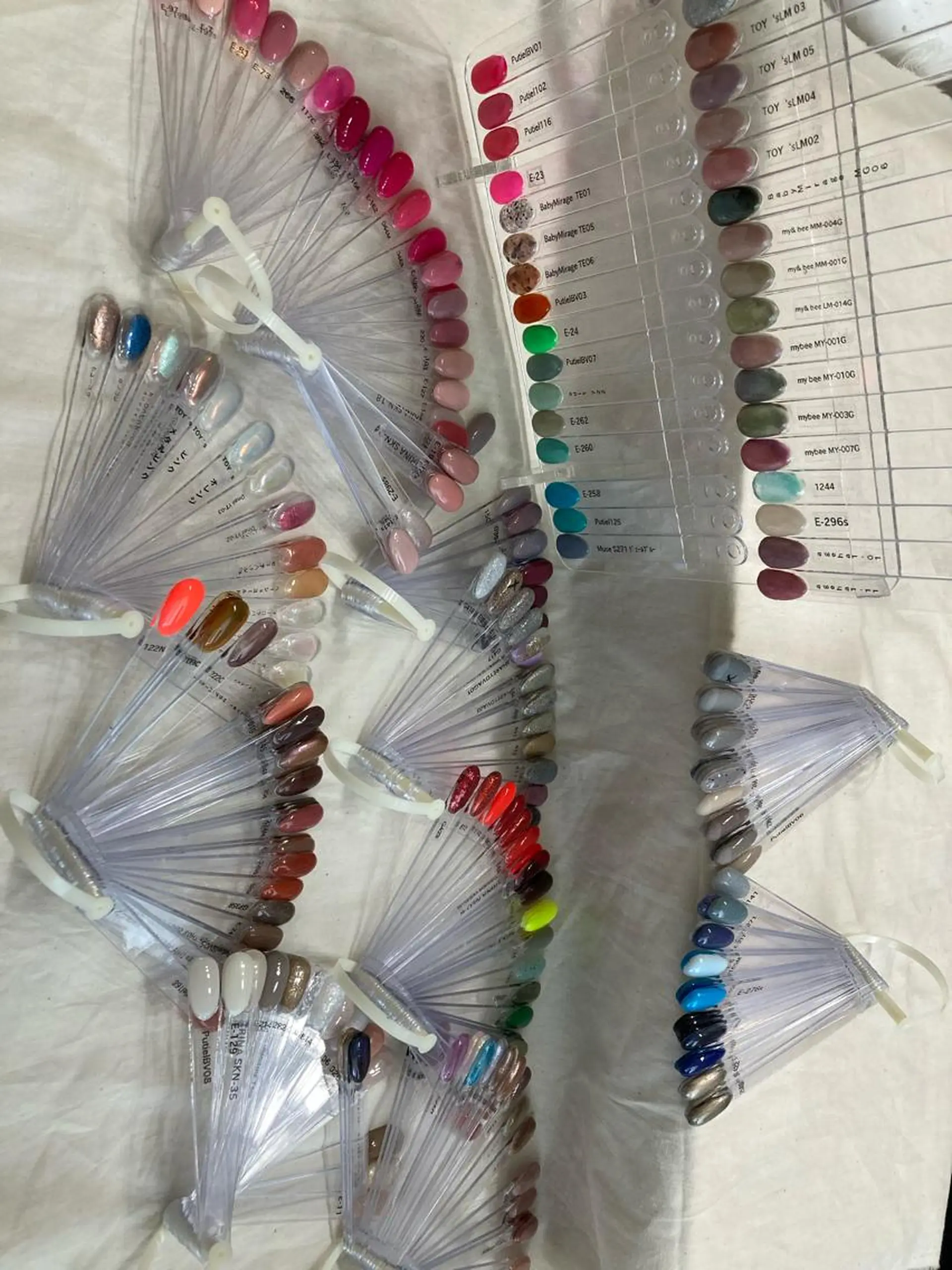 ネイル Legit nail salonのネイルデザイン