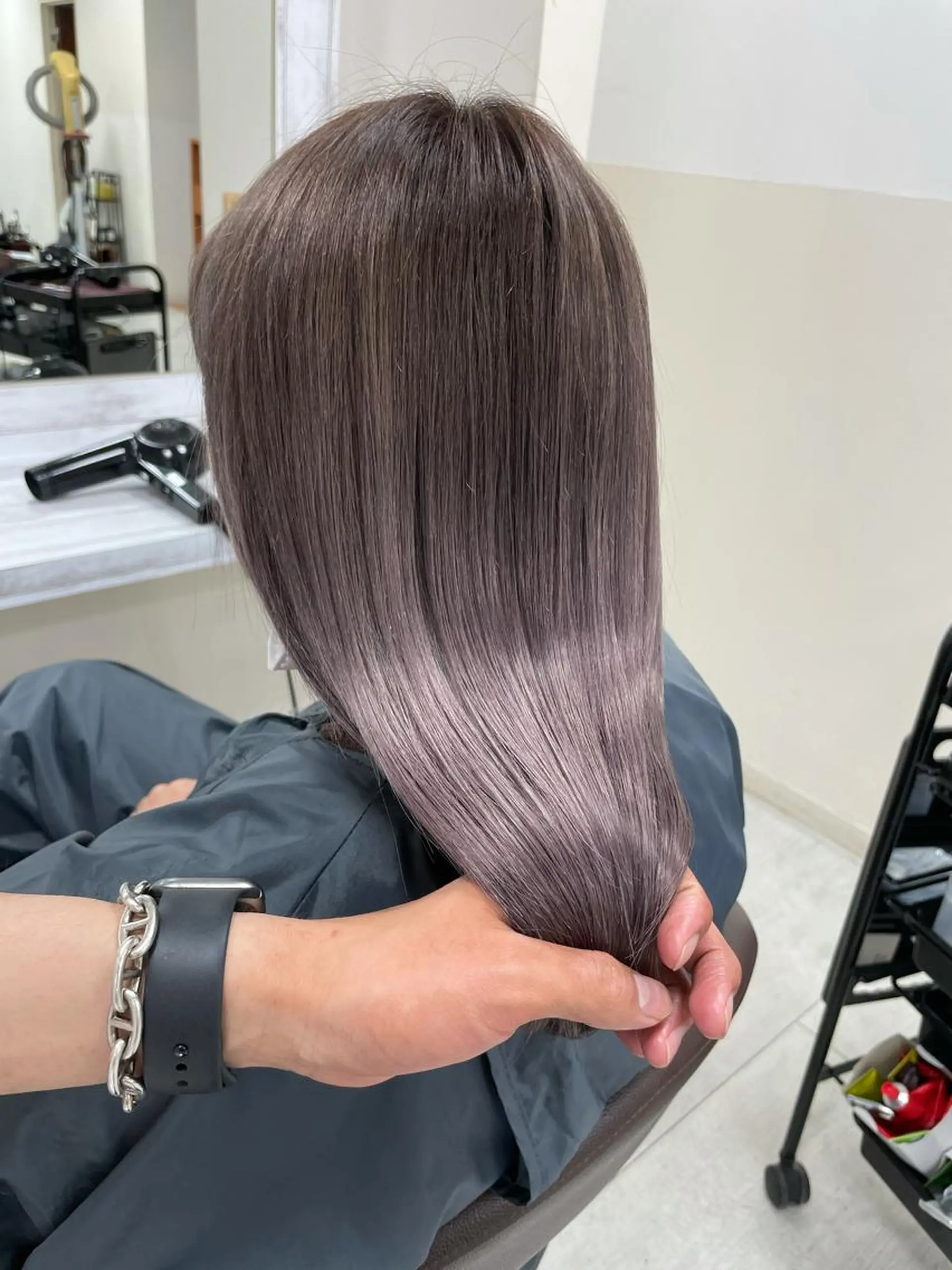 ミディアム ヘアカラー カラー職人/上川原 雄飛のヘアスタイル