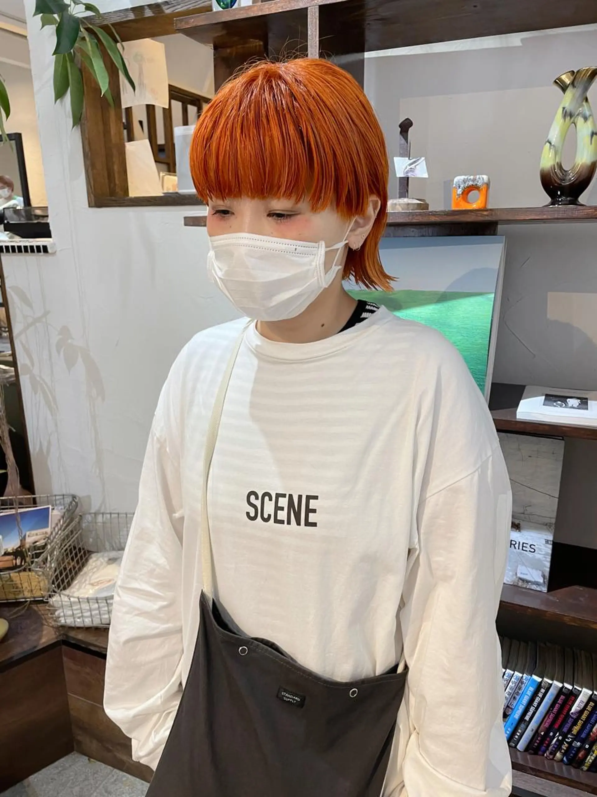 ショート カラー 高橋 愛美のヘアスタイル