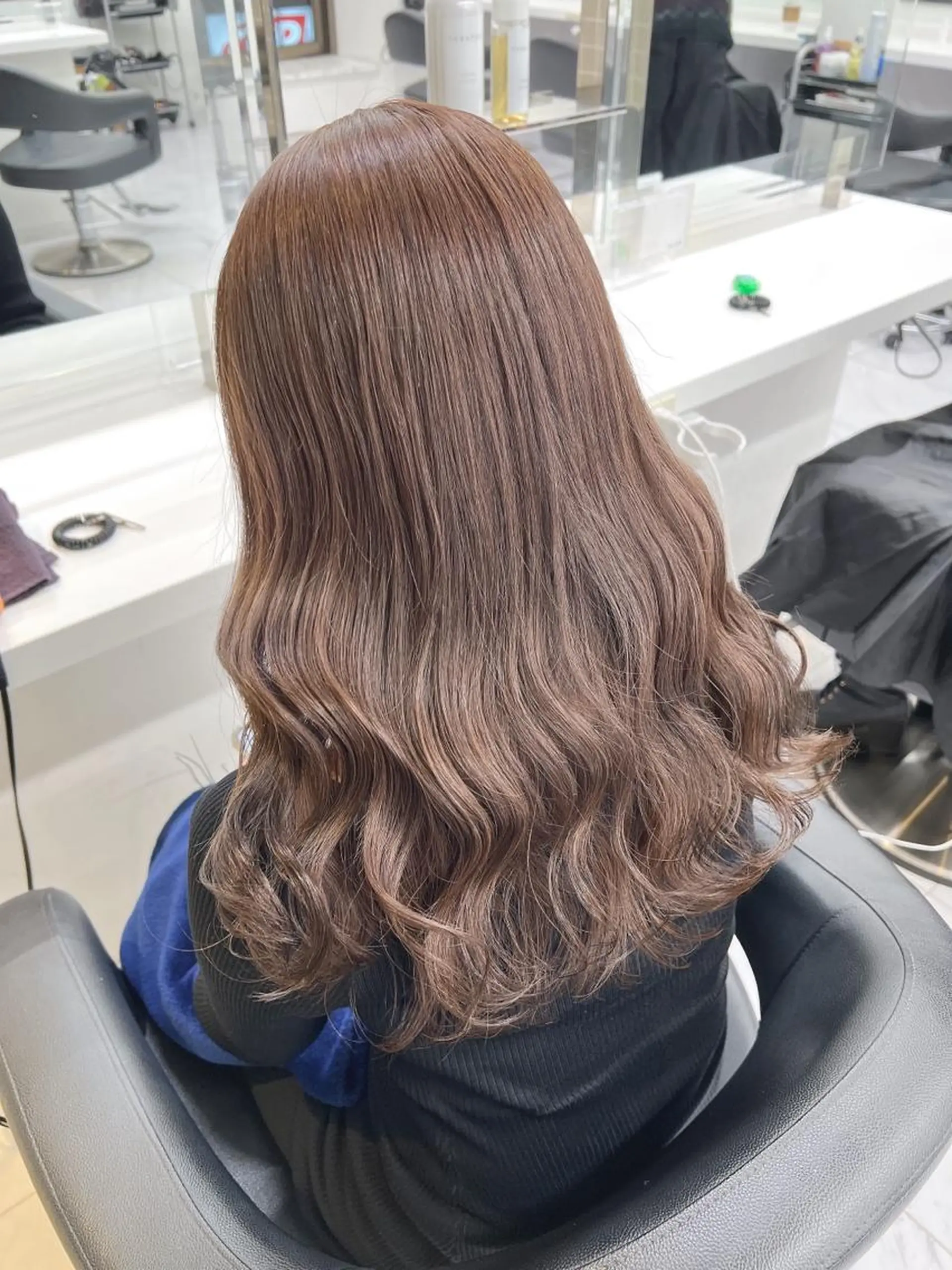 セミロング 💖札幌カラー 指名No.1💖玲奈のヘアスタイル