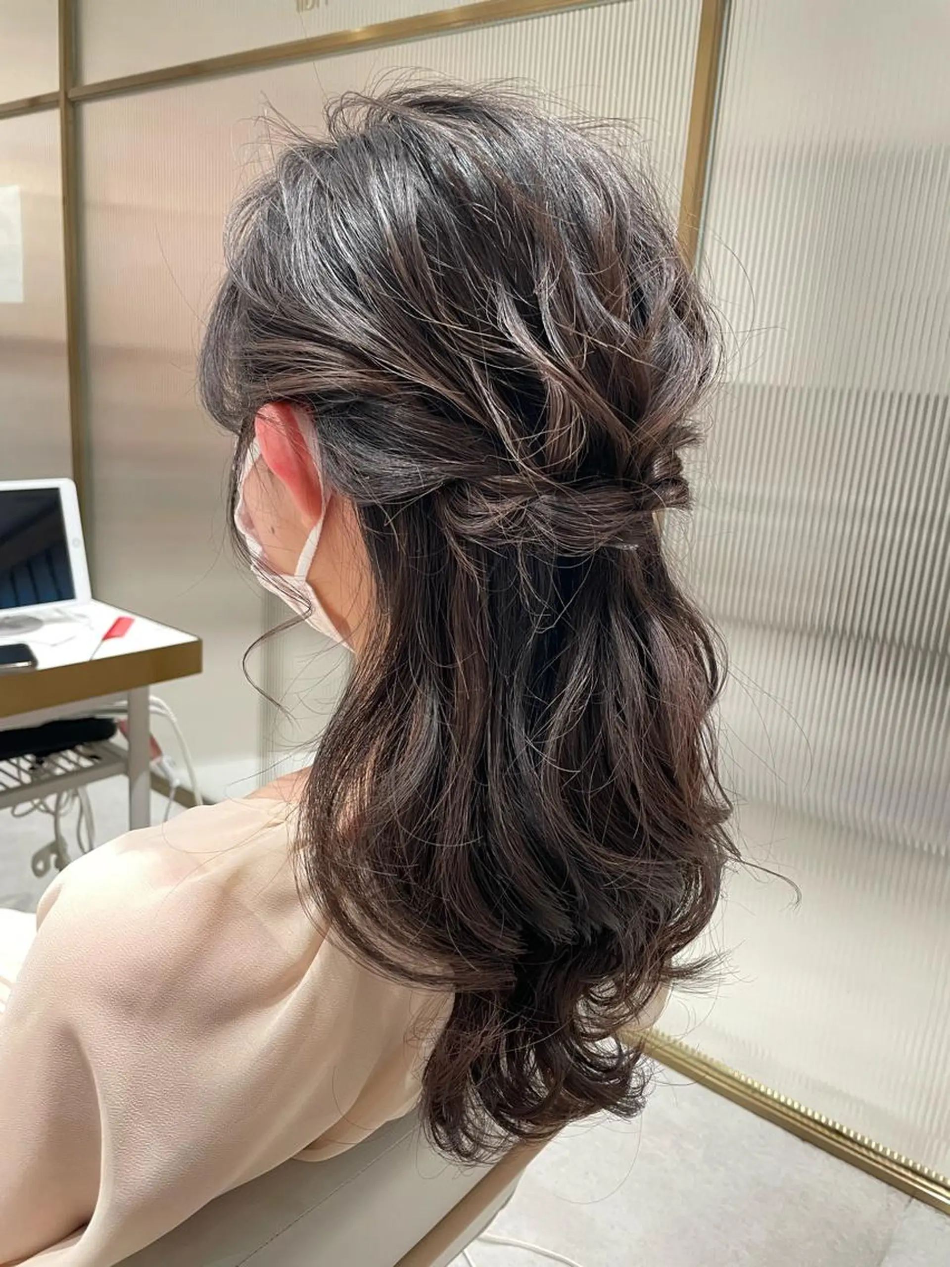 ヘアアレンジ レイヤーカット/透明 感カラー🐬永井瑠栞のヘアスタイル