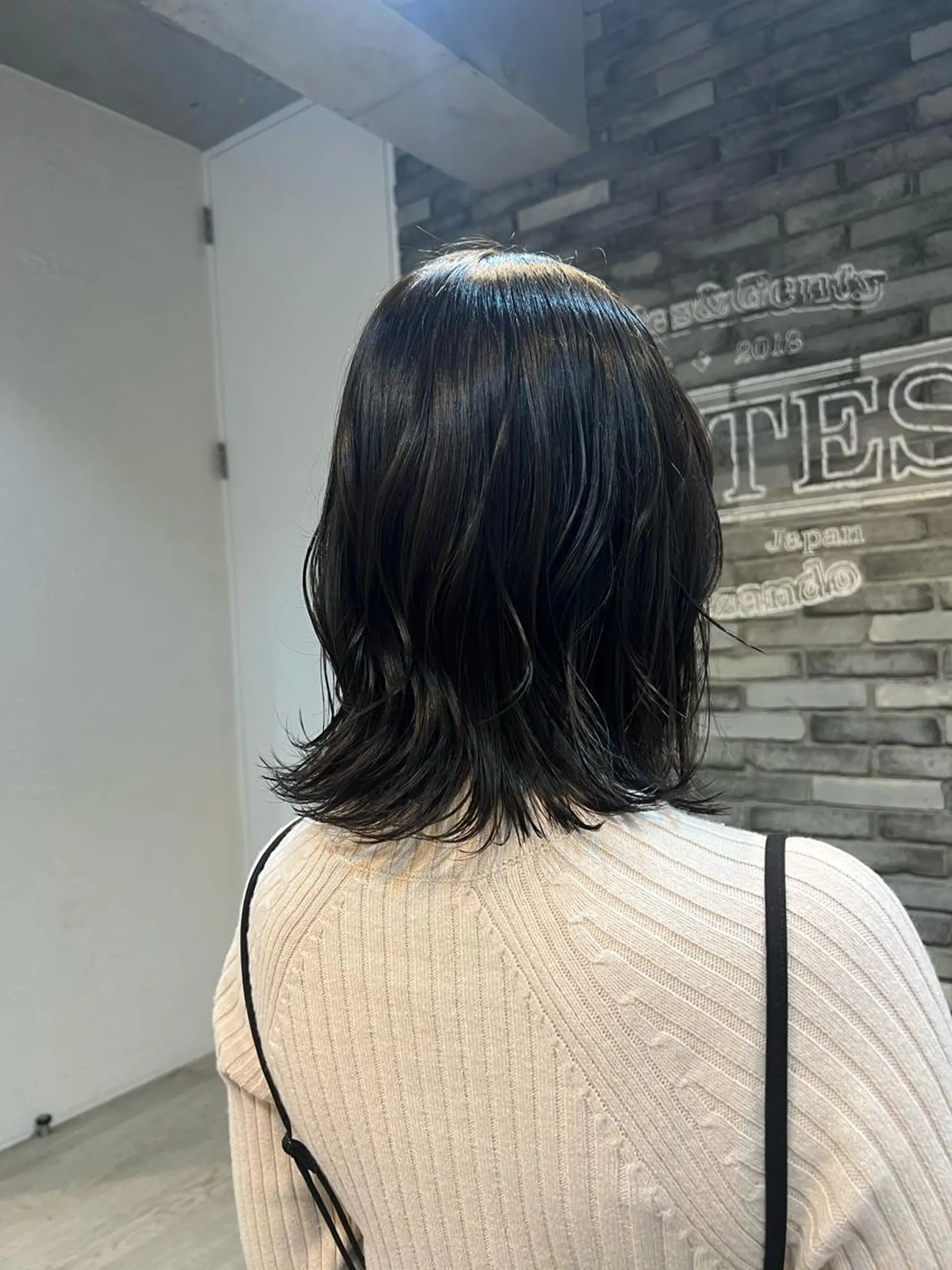 セミロング カラー アッシュ 韓国ヘア☁️ mitsukiのヘアスタイル