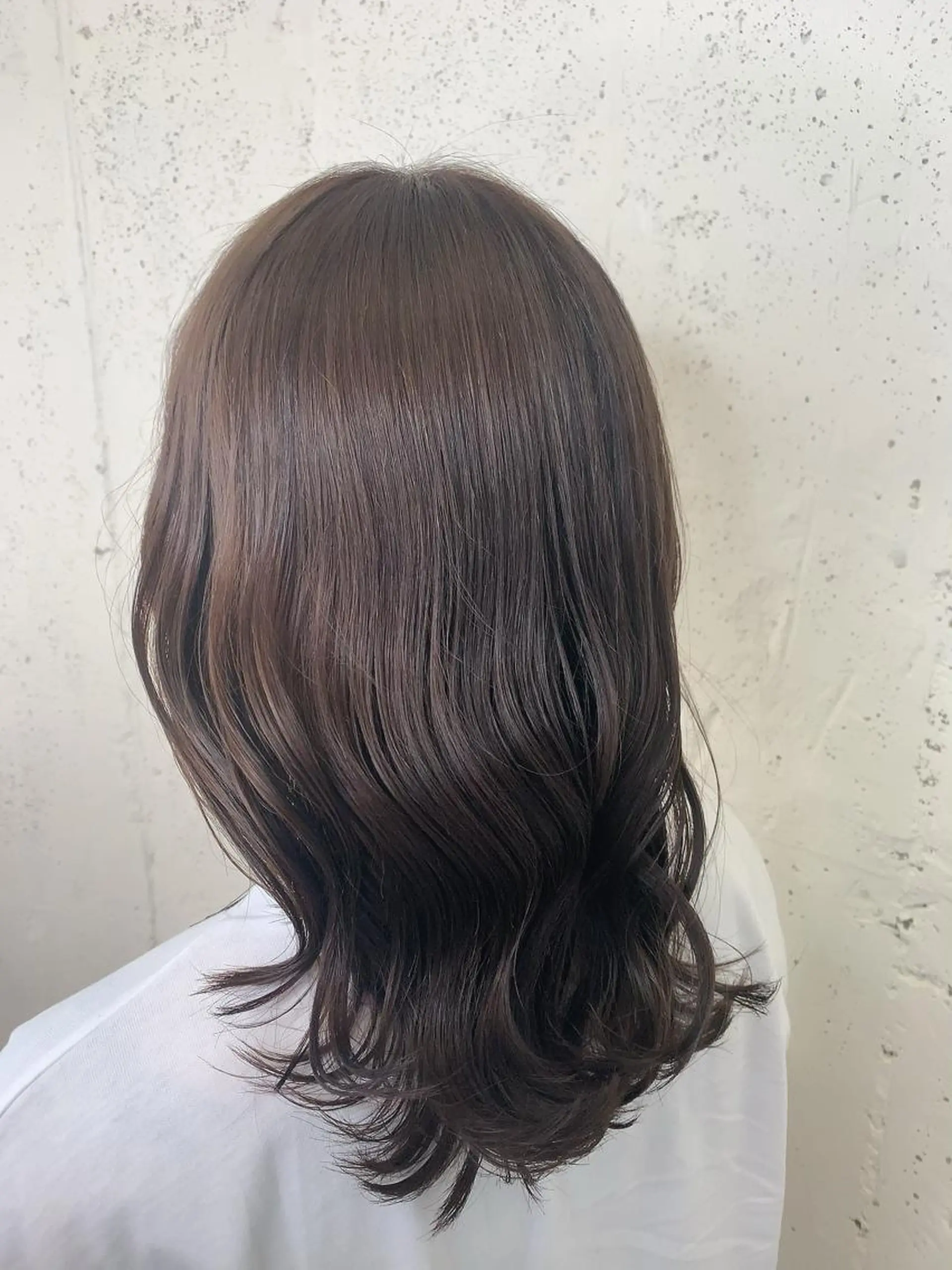 ミディアム カラー カット ヘアカラー トリートメント 透明感ハイトーン🦄 キラ🌈のヘアスタイル