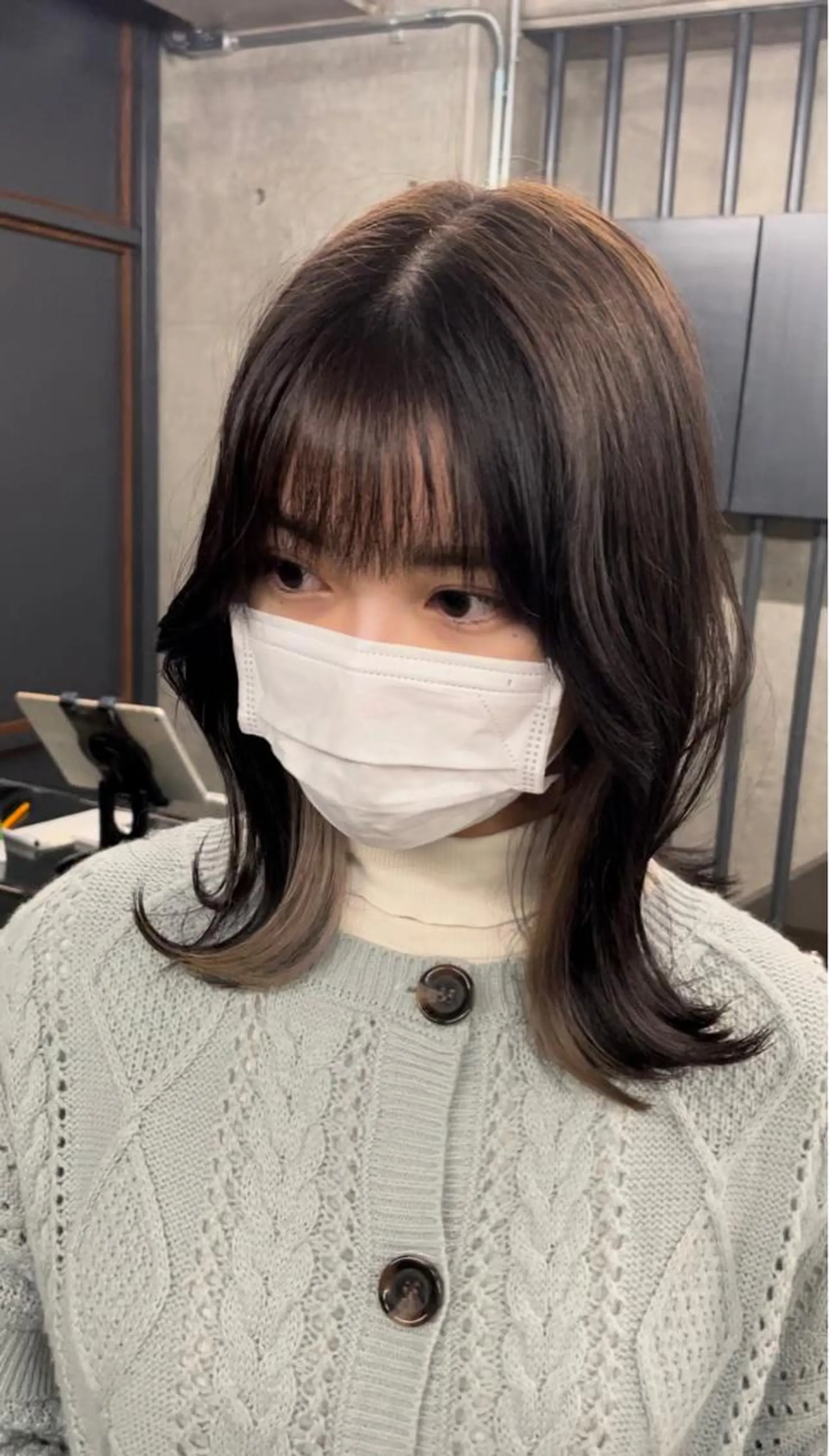 ミディアム カラー ブリーチ インナーカラー カット ヘアカラー レイヤー/透明感 カラー ☽EMIRIのヘアスタイル