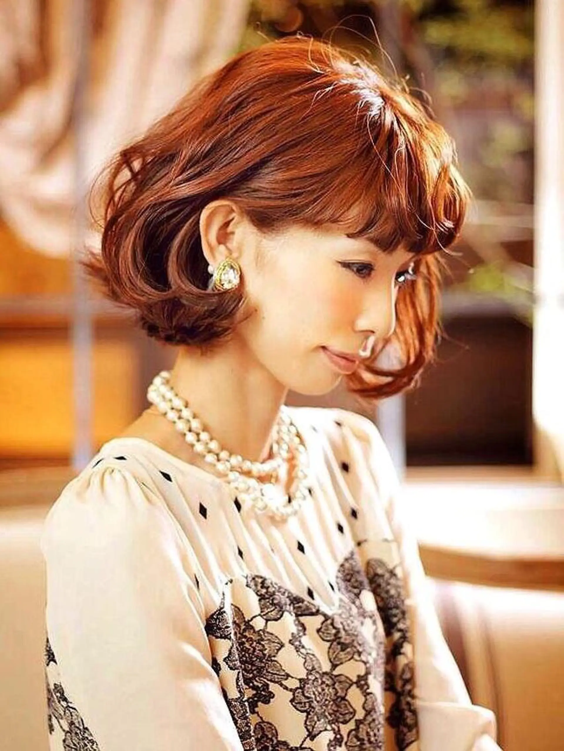 ミディアム Euphoria 【ユーフォリア】のヘアスタイル