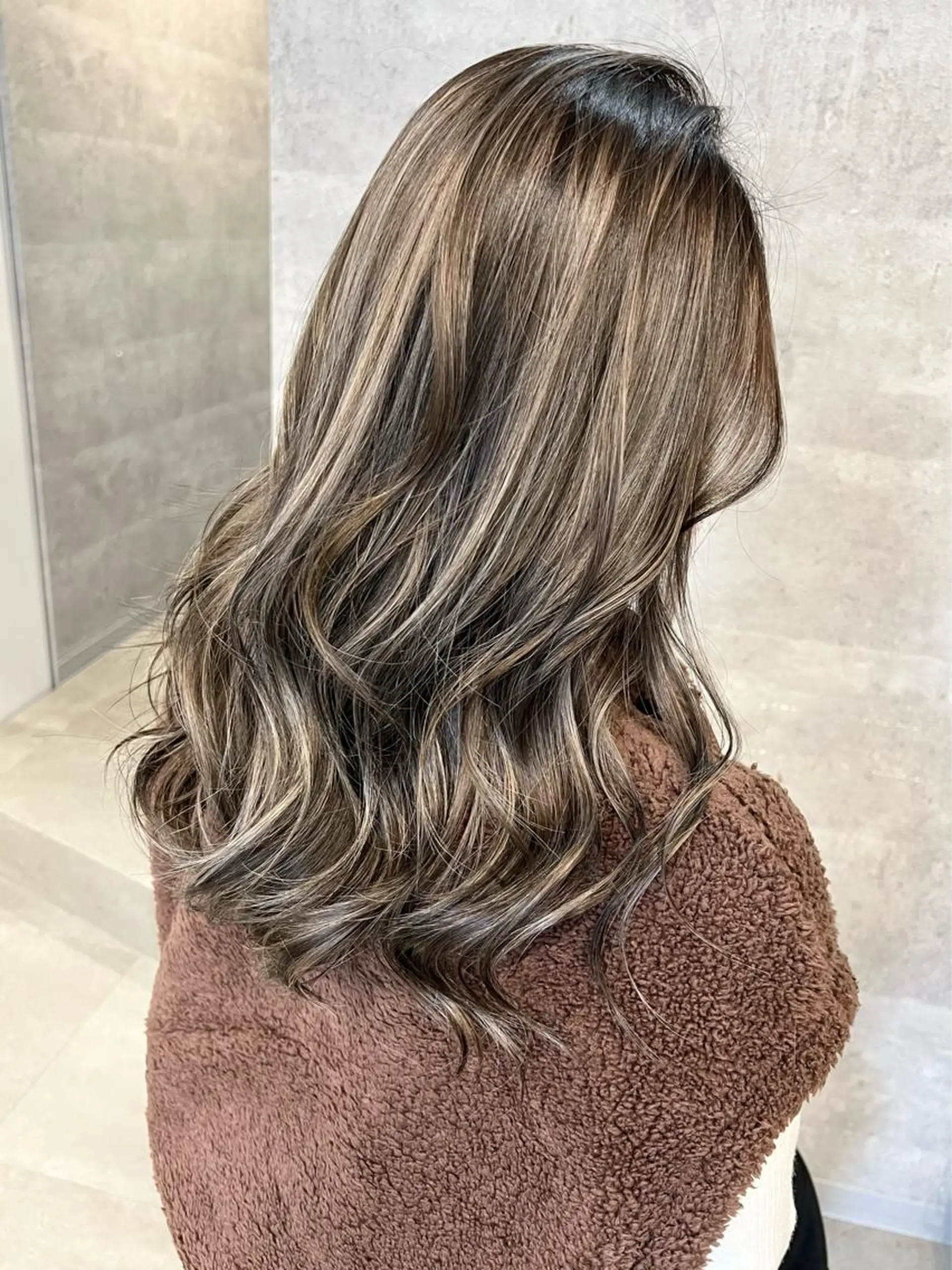 セミロング ヘアカラー トリートメント KYOKO 【Bear】のヘアスタイル