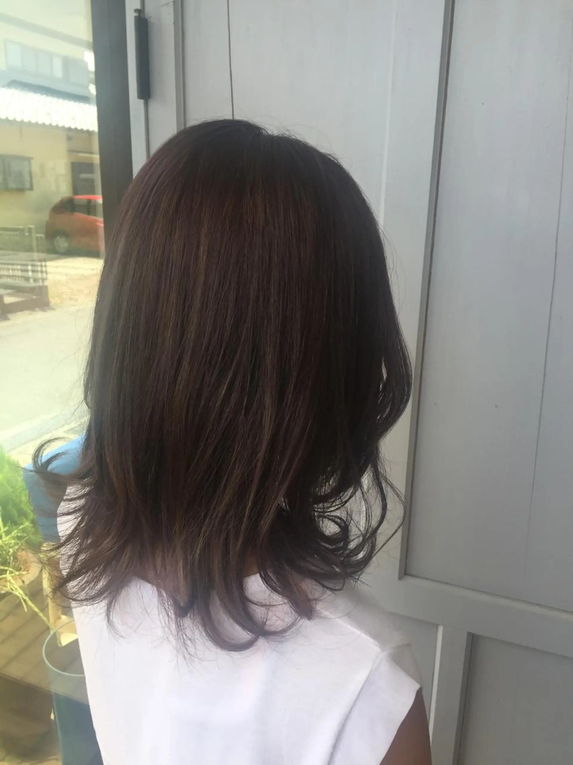 セミロング カラー ツキダテ ユイのヘアスタイル