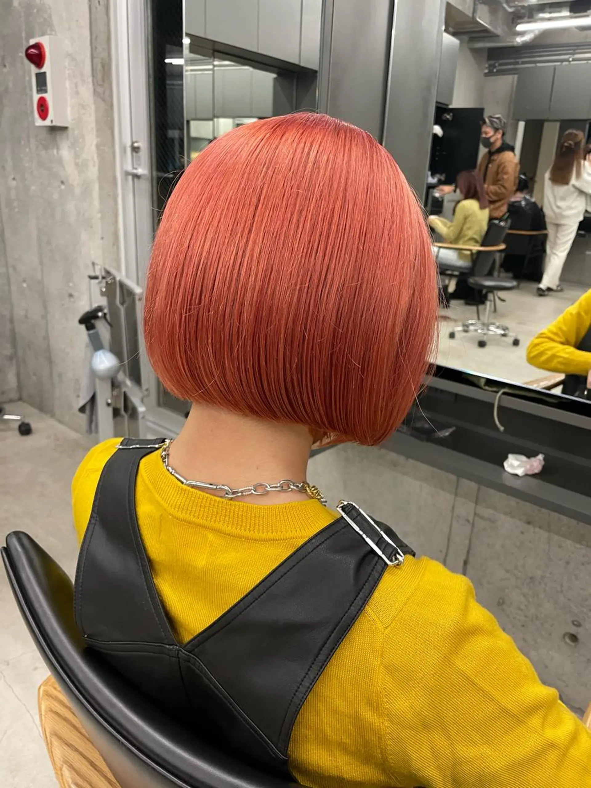 ミディアム カラー カット ヘアカラー トリートメント 佐伯 和佳のヘアスタイル