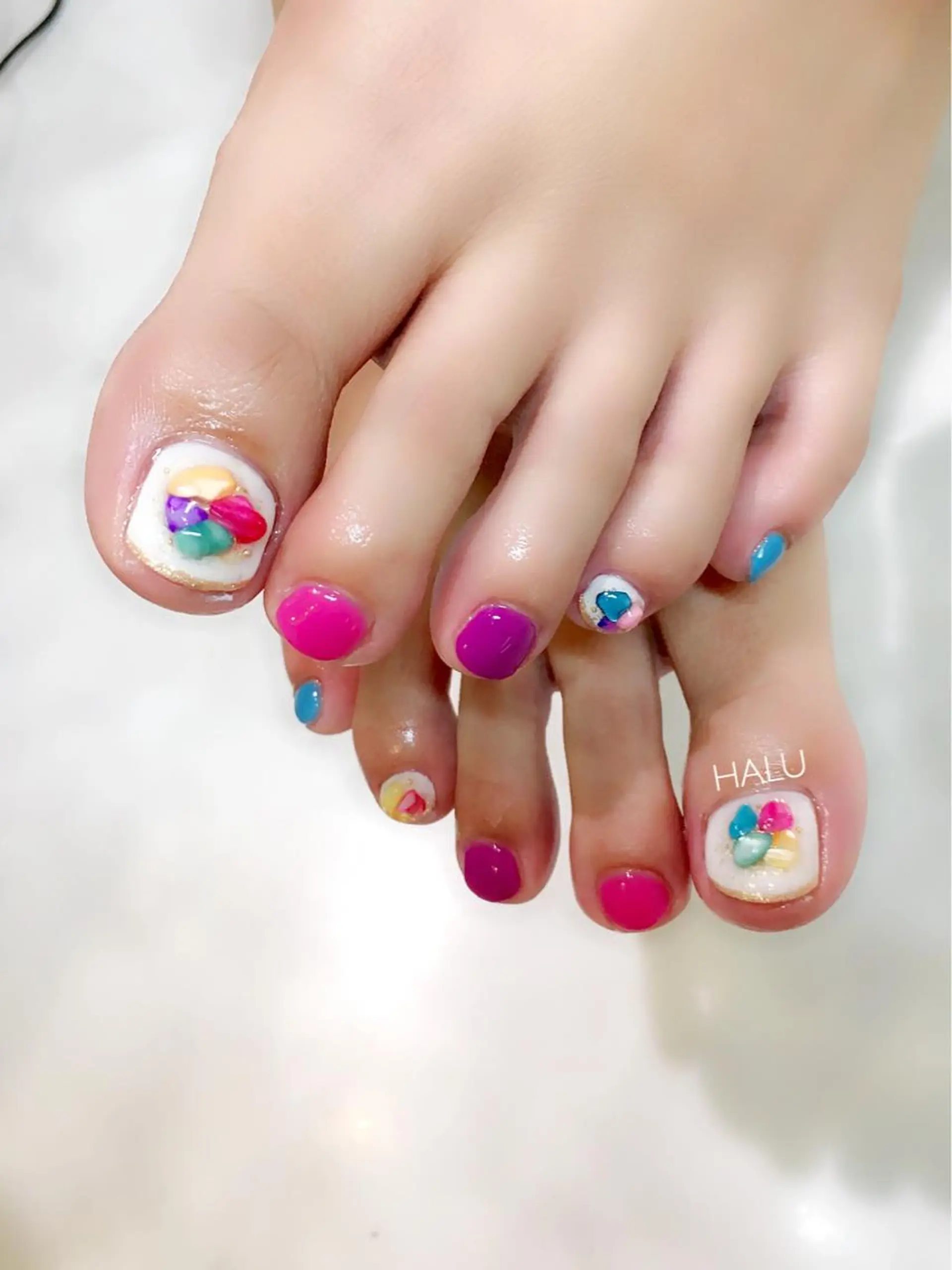 ネイル フットネイル ストーンネイル HALU ハルのネイルデザイン