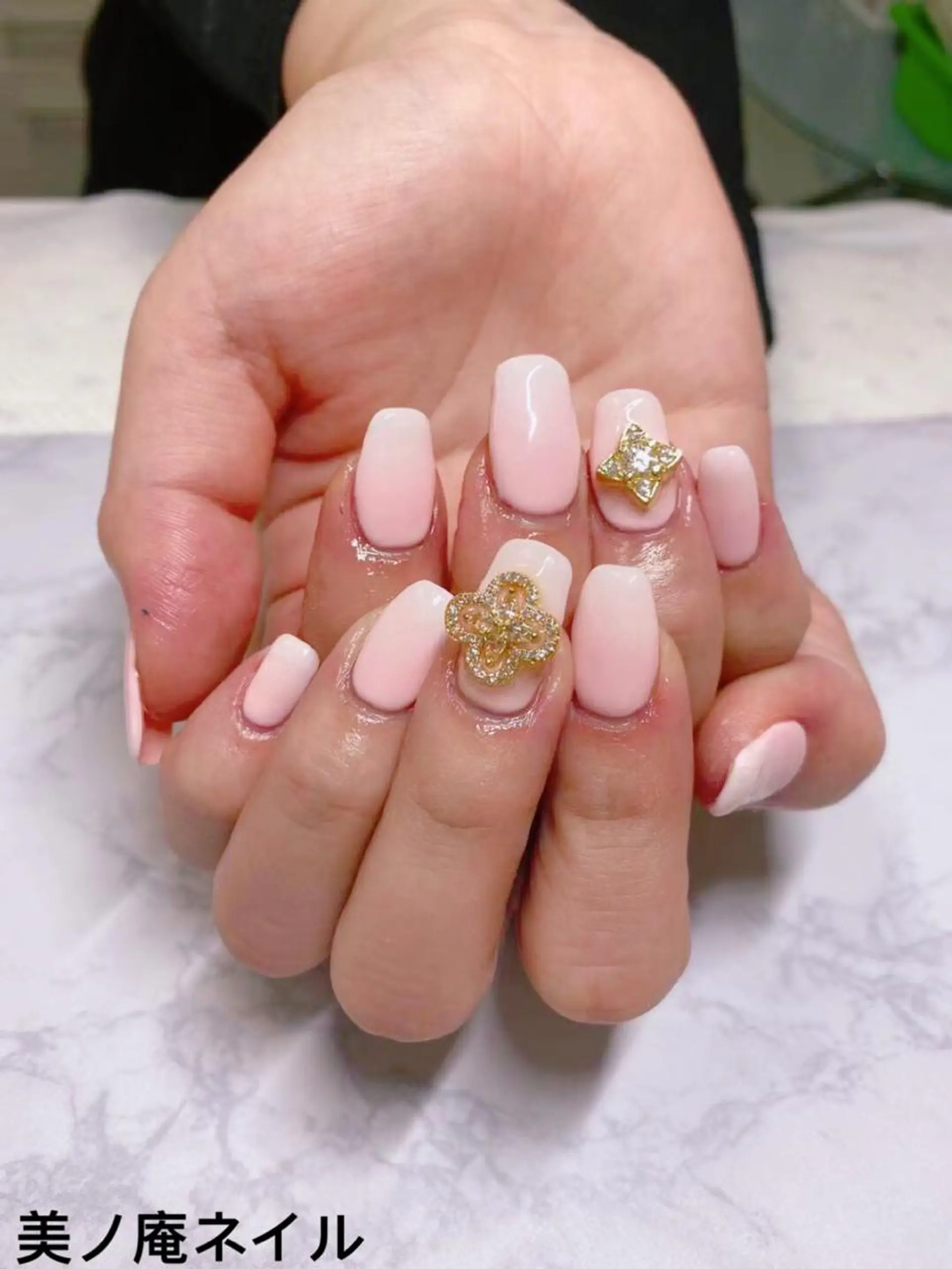 ネイル 美ノ庵ネイルサロン メトロポリタン前店のネイルデザイン