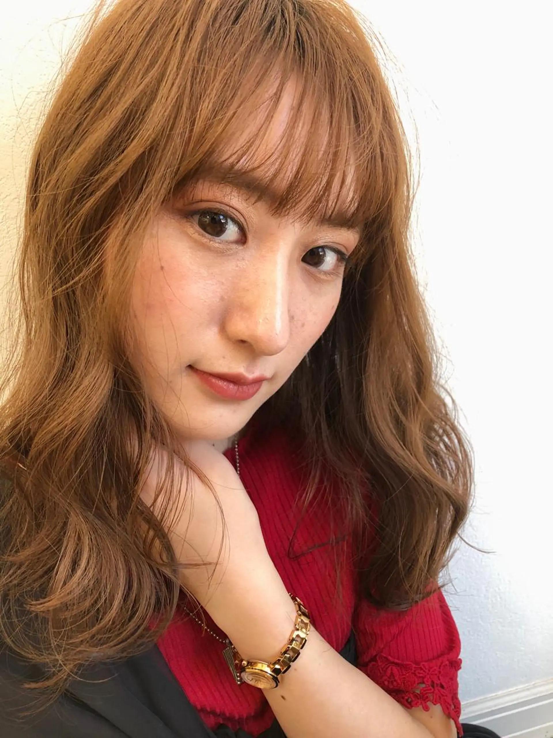 うる艶レイヤーカット hinakoのヘアスタイル