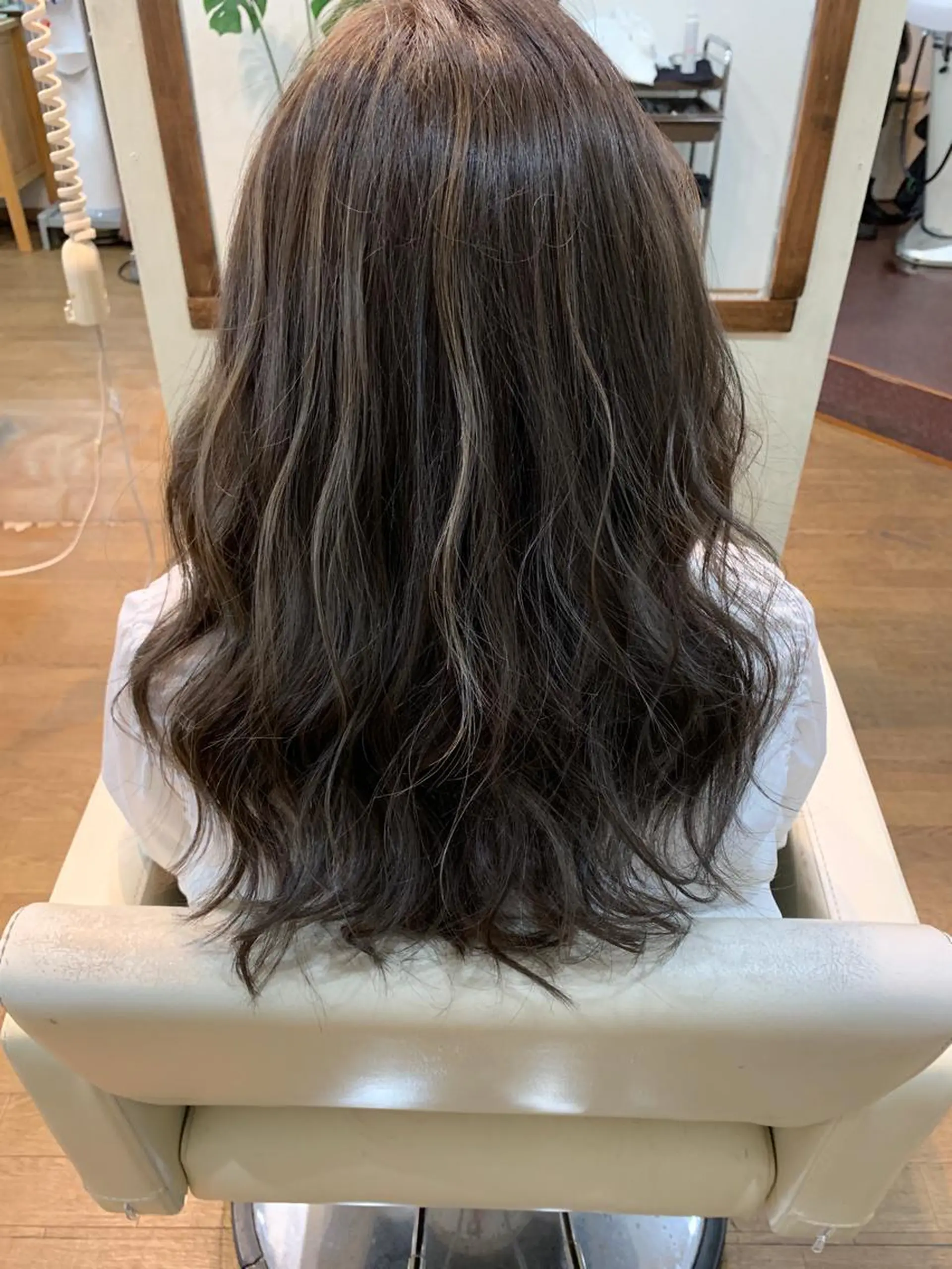 セミロング カラー 清光 泰之のヘアスタイル