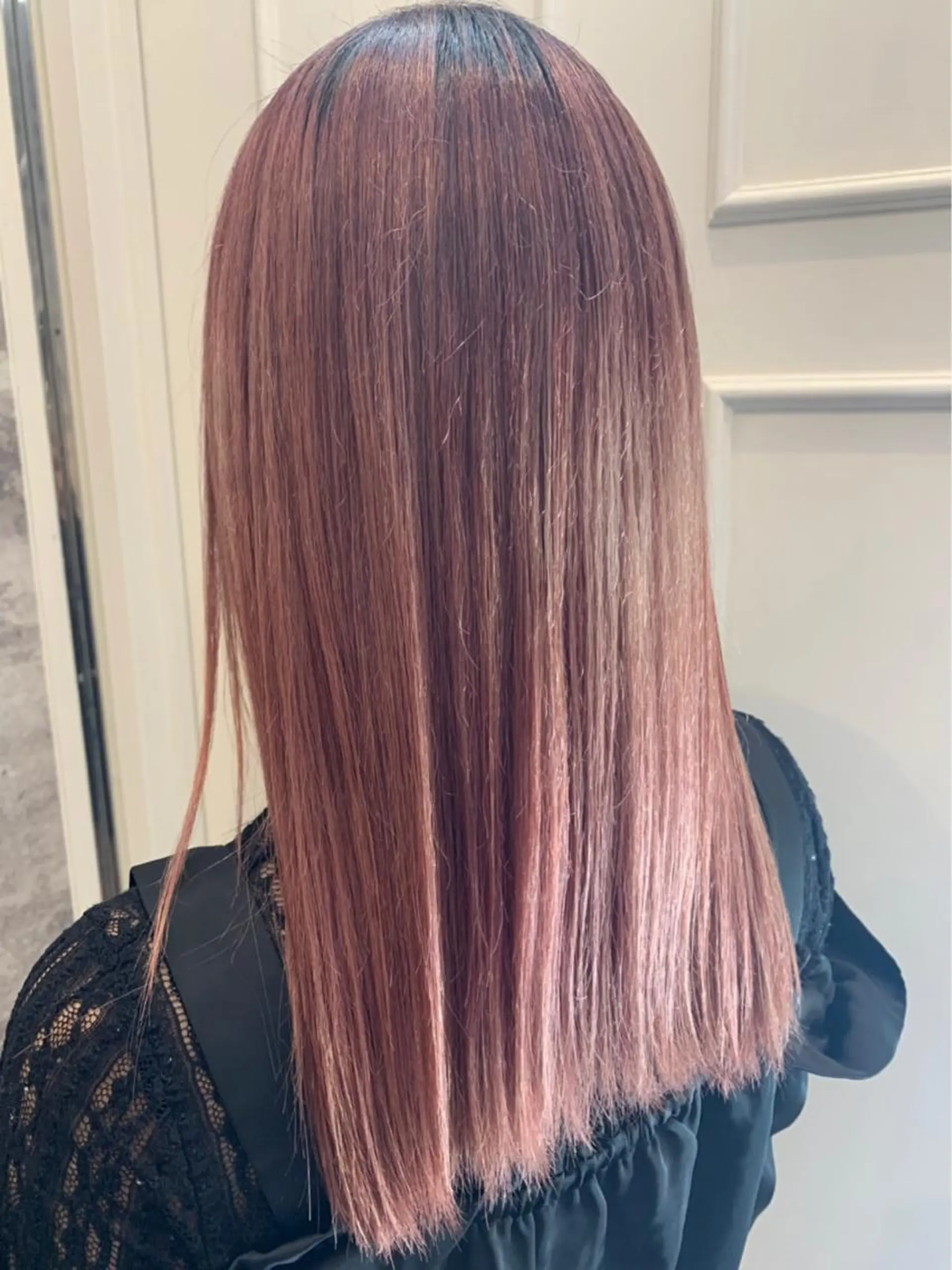 セミロング カラー ピンクカラー カット ヘアカラー トリートメント Blanco Color&Careのヘアスタイル